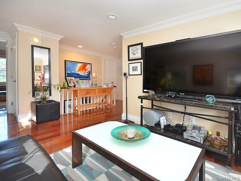 82 Central Avenue, Oyster Bay, NY, 2 Bedrooms Bedrooms, 5 Rooms Rooms,1 BathroomBathrooms,Residential Lease,For Rent,Central,0,975199 82 Central Avenue, Oyster Bay, NY, 2 Bedrooms Bedrooms, 5 Rooms Rooms,1 BathroomBathrooms,Residential Lease,For Rent,Central,0,975199