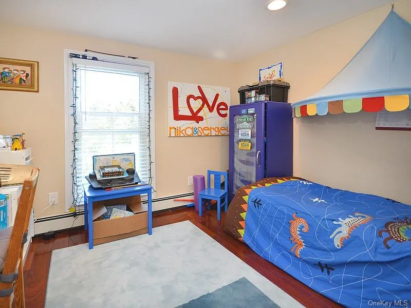 82 Central Avenue, Oyster Bay, NY, 2 Bedrooms Bedrooms, 5 Rooms Rooms,1 BathroomBathrooms,Residential Lease,For Rent,Central,0,975199 82 Central Avenue, Oyster Bay, NY, 2 Bedrooms Bedrooms, 5 Rooms Rooms,1 BathroomBathrooms,Residential Lease,For Rent,Central,0,975199