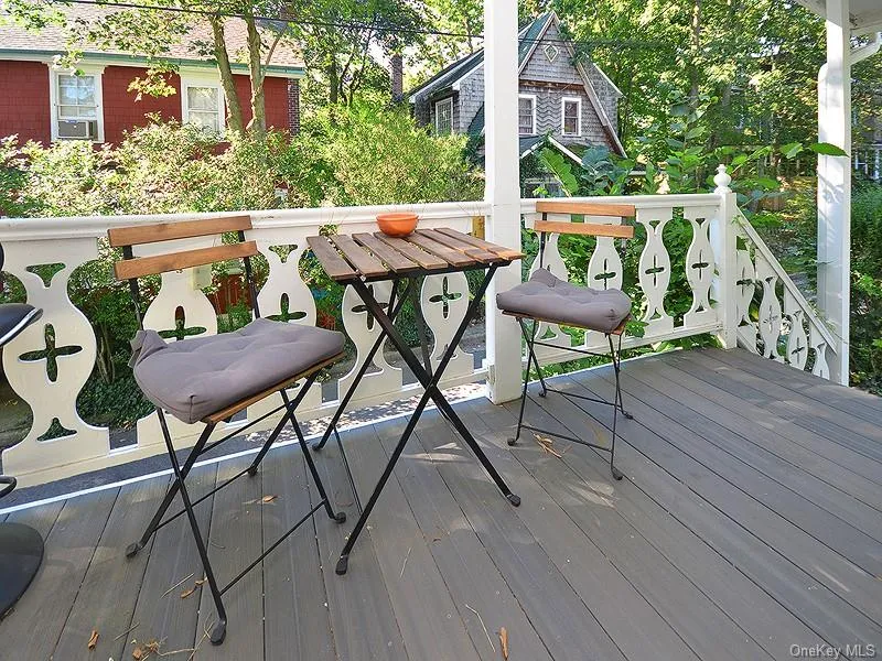 82 Central Avenue, Oyster Bay, NY, 2 Bedrooms Bedrooms, 5 Rooms Rooms,1 BathroomBathrooms,Residential Lease,For Rent,Central,0,975199 82 Central Avenue, Oyster Bay, NY, 2 Bedrooms Bedrooms, 5 Rooms Rooms,1 BathroomBathrooms,Residential Lease,For Rent,Central,0,975199