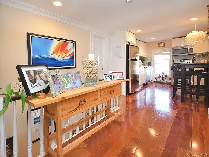 82 Central Avenue, Oyster Bay, NY, 2 Bedrooms Bedrooms, 5 Rooms Rooms,1 BathroomBathrooms,Residential Lease,For Rent,Central,0,975199 82 Central Avenue, Oyster Bay, NY, 2 Bedrooms Bedrooms, 5 Rooms Rooms,1 BathroomBathrooms,Residential Lease,For Rent,Central,0,975199