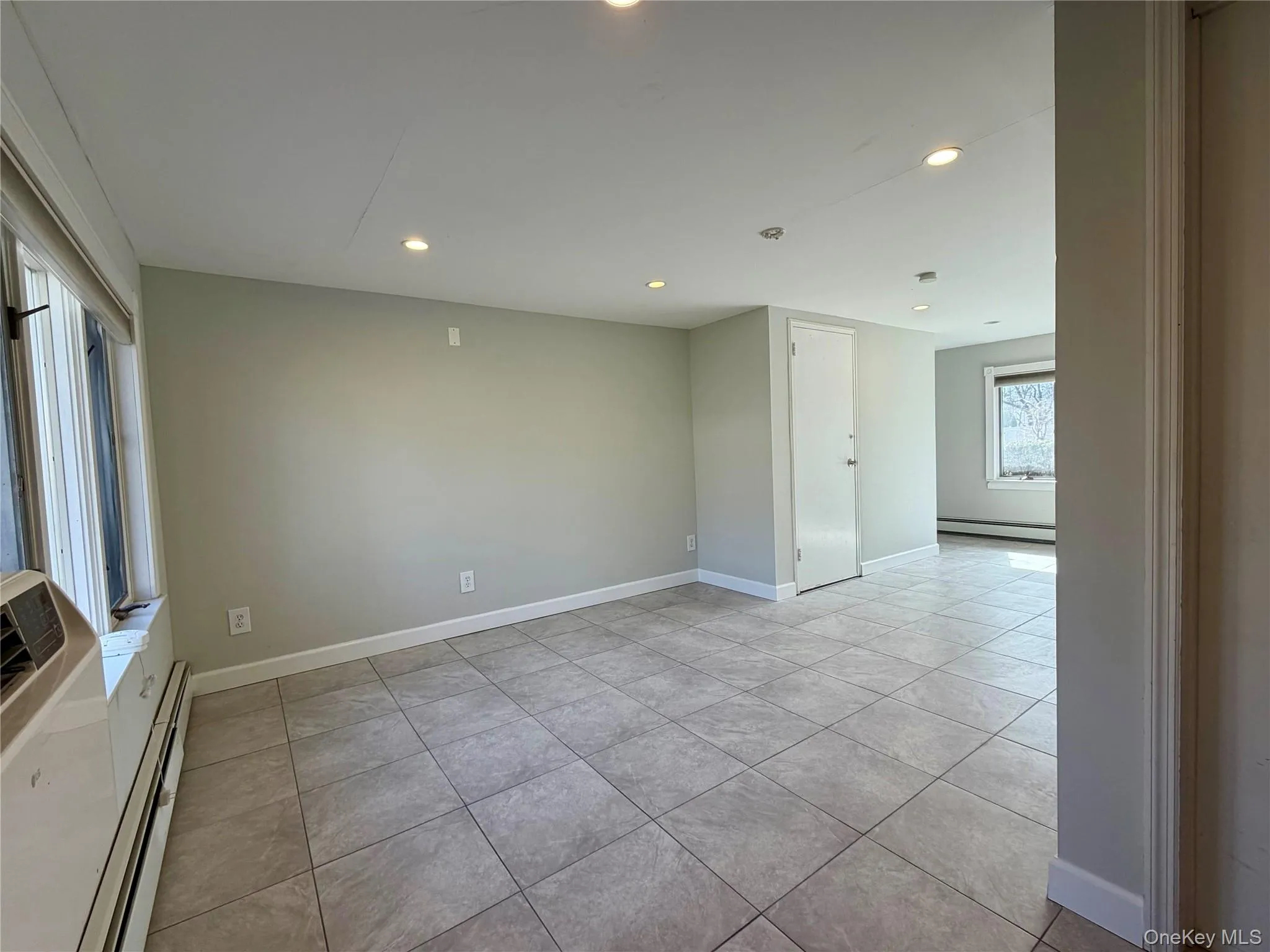 14 Glendale Drive, Huntington, NY, 3 Bedrooms Bedrooms, 7 Rooms Rooms,2 BathroomsBathrooms,Residential Lease,For Rent,Glendale,0,975200 14 Glendale Drive, Huntington, NY, 3 Bedrooms Bedrooms, 7 Rooms Rooms,2 BathroomsBathrooms,Residential Lease,For Rent,Glendale,0,975200