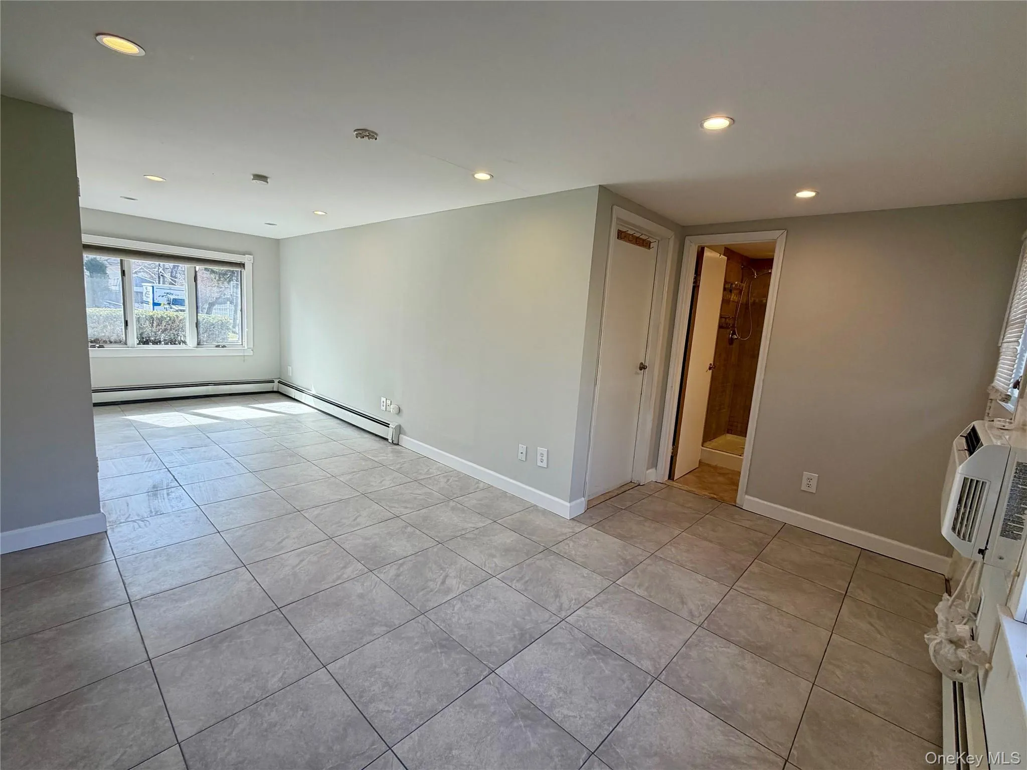 14 Glendale Drive, Huntington, NY, 3 Bedrooms Bedrooms, 7 Rooms Rooms,2 BathroomsBathrooms,Residential Lease,For Rent,Glendale,0,975200 14 Glendale Drive, Huntington, NY, 3 Bedrooms Bedrooms, 7 Rooms Rooms,2 BathroomsBathrooms,Residential Lease,For Rent,Glendale,0,975200