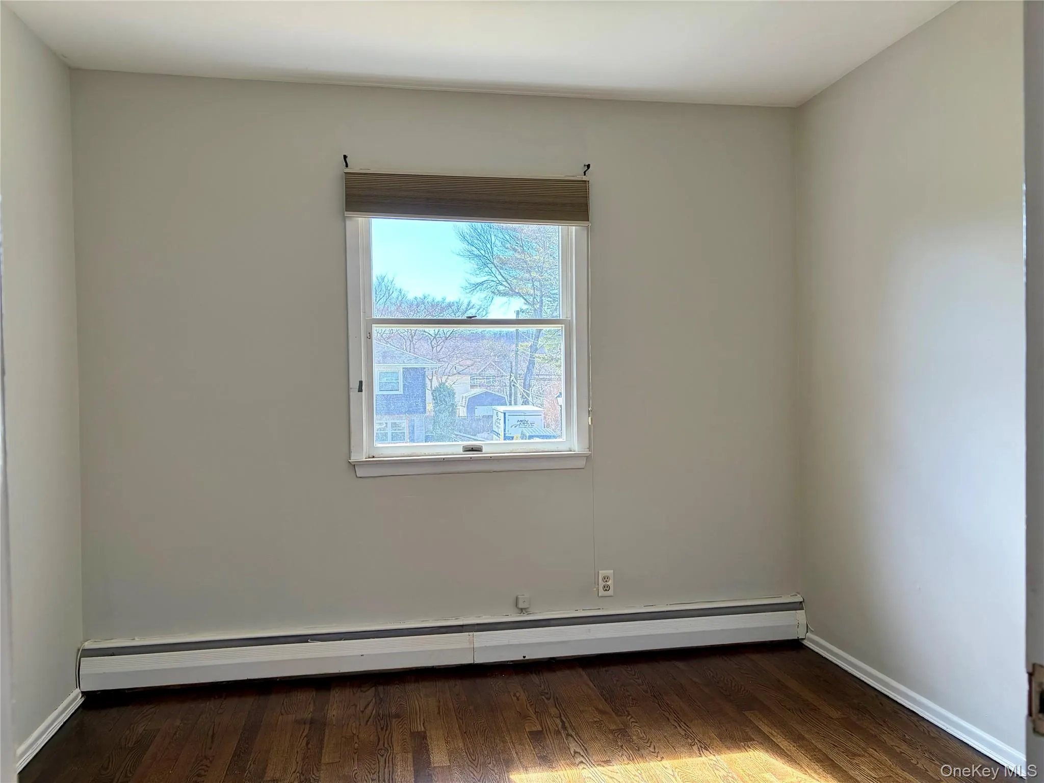 14 Glendale Drive, Huntington, NY, 3 Bedrooms Bedrooms, 7 Rooms Rooms,2 BathroomsBathrooms,Residential Lease,For Rent,Glendale,0,975200 14 Glendale Drive, Huntington, NY, 3 Bedrooms Bedrooms, 7 Rooms Rooms,2 BathroomsBathrooms,Residential Lease,For Rent,Glendale,0,975200