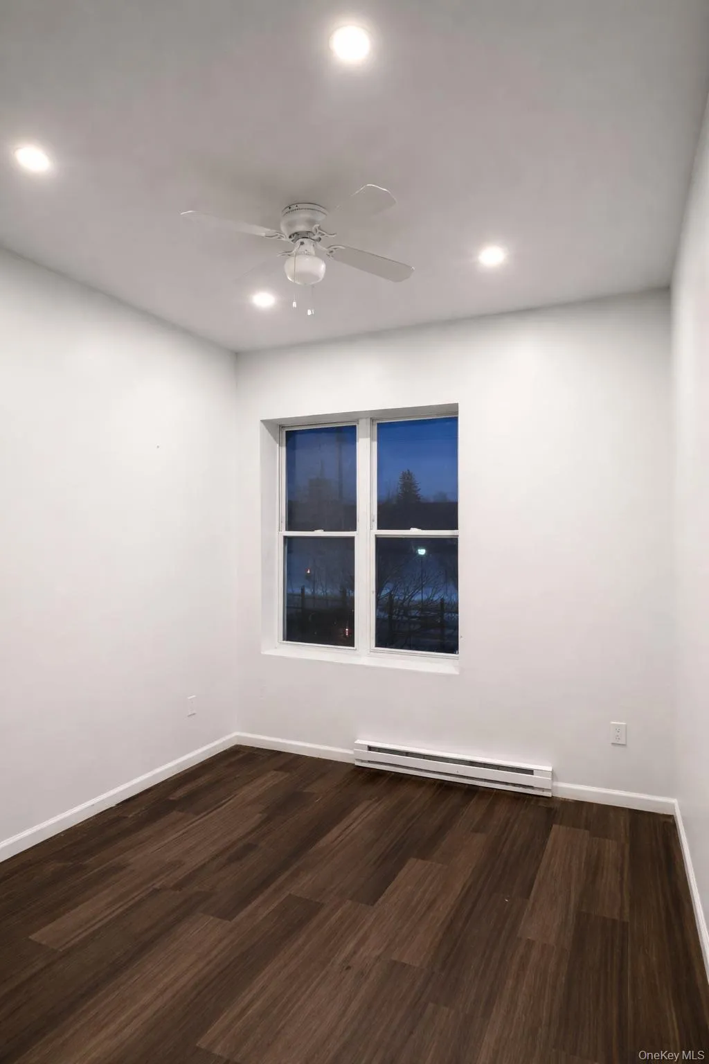 420 Broadway, Thompson, NY, 2 Bedrooms Bedrooms, 4 Rooms Rooms,1 BathroomBathrooms,Residential Lease,For Rent,Broadway,0,975210 420 Broadway, Thompson, NY, 2 Bedrooms Bedrooms, 4 Rooms Rooms,1 BathroomBathrooms,Residential Lease,For Rent,Broadway,0,975210