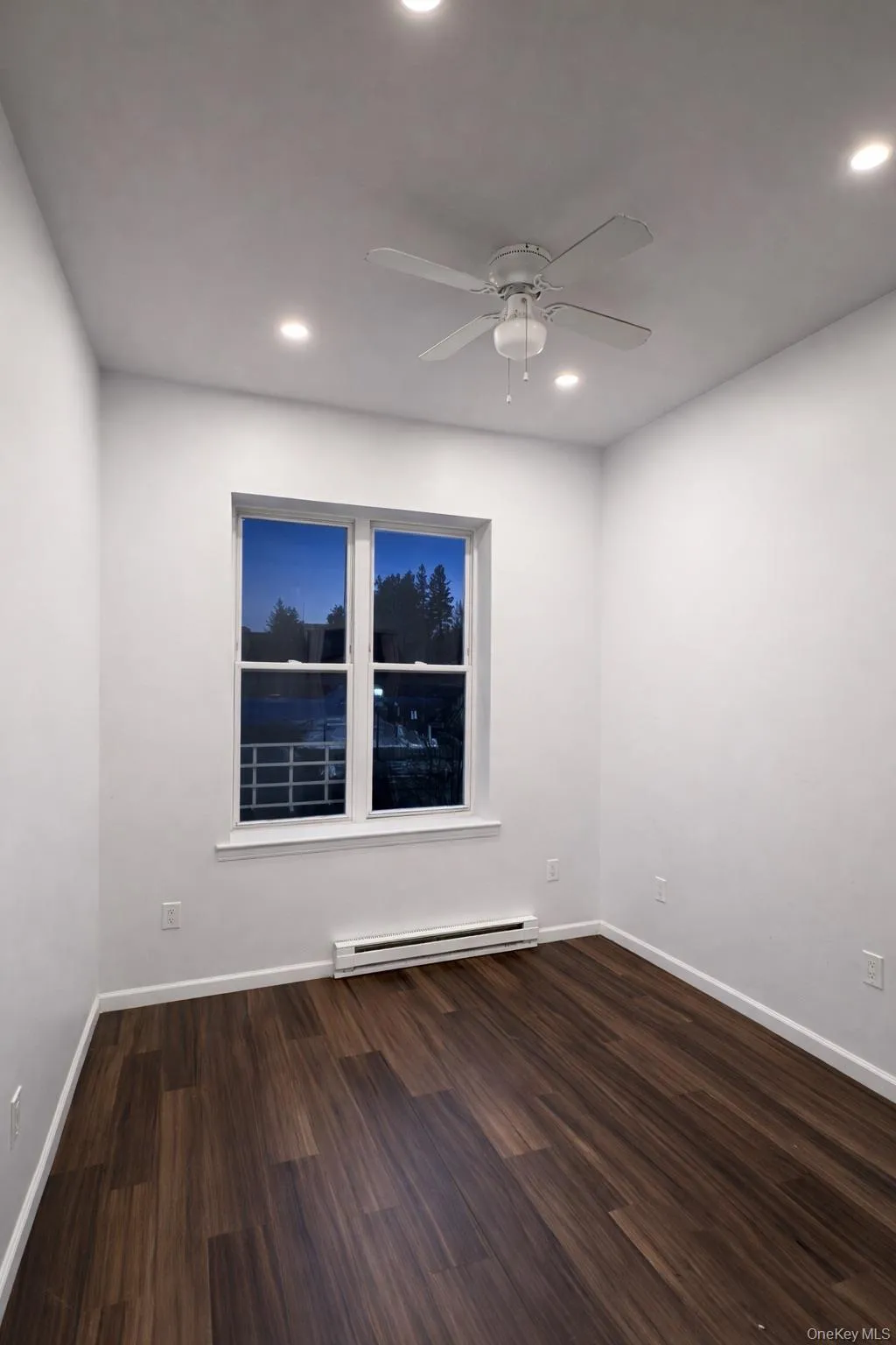 420 Broadway, Thompson, NY, 2 Bedrooms Bedrooms, 4 Rooms Rooms,1 BathroomBathrooms,Residential Lease,For Rent,Broadway,0,975210 420 Broadway, Thompson, NY, 2 Bedrooms Bedrooms, 4 Rooms Rooms,1 BathroomBathrooms,Residential Lease,For Rent,Broadway,0,975210