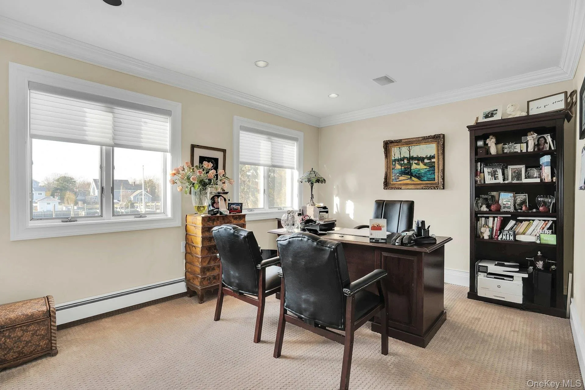 Bedroom with Walk-in-closet and private ensuite bathroom. Bedroom with Walk-in-closet and private ensuite bathroom.