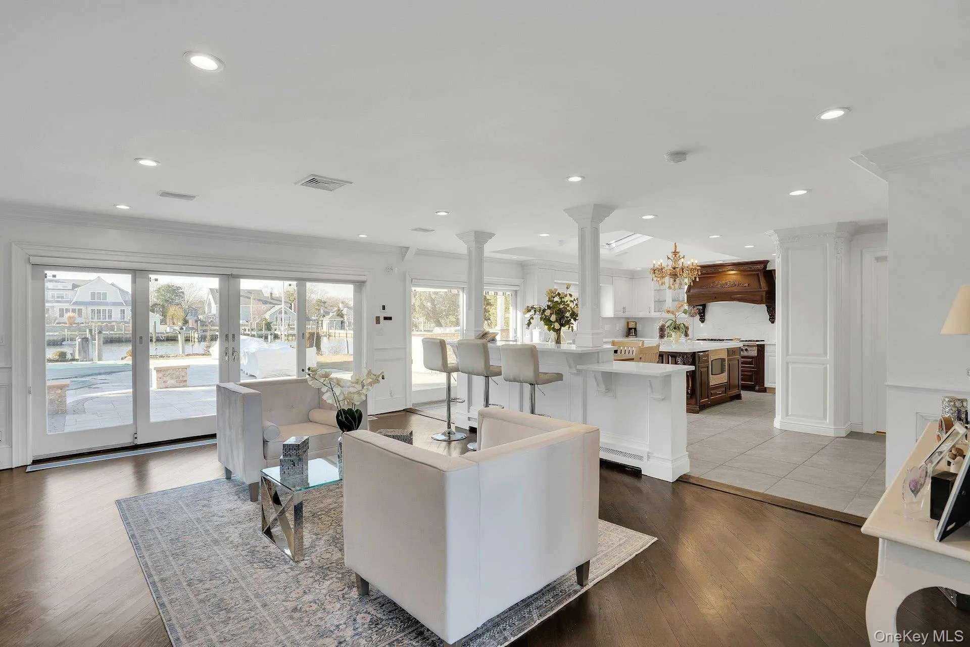 Of course the Living Room has amazing views! Of course the Living Room has amazing views!