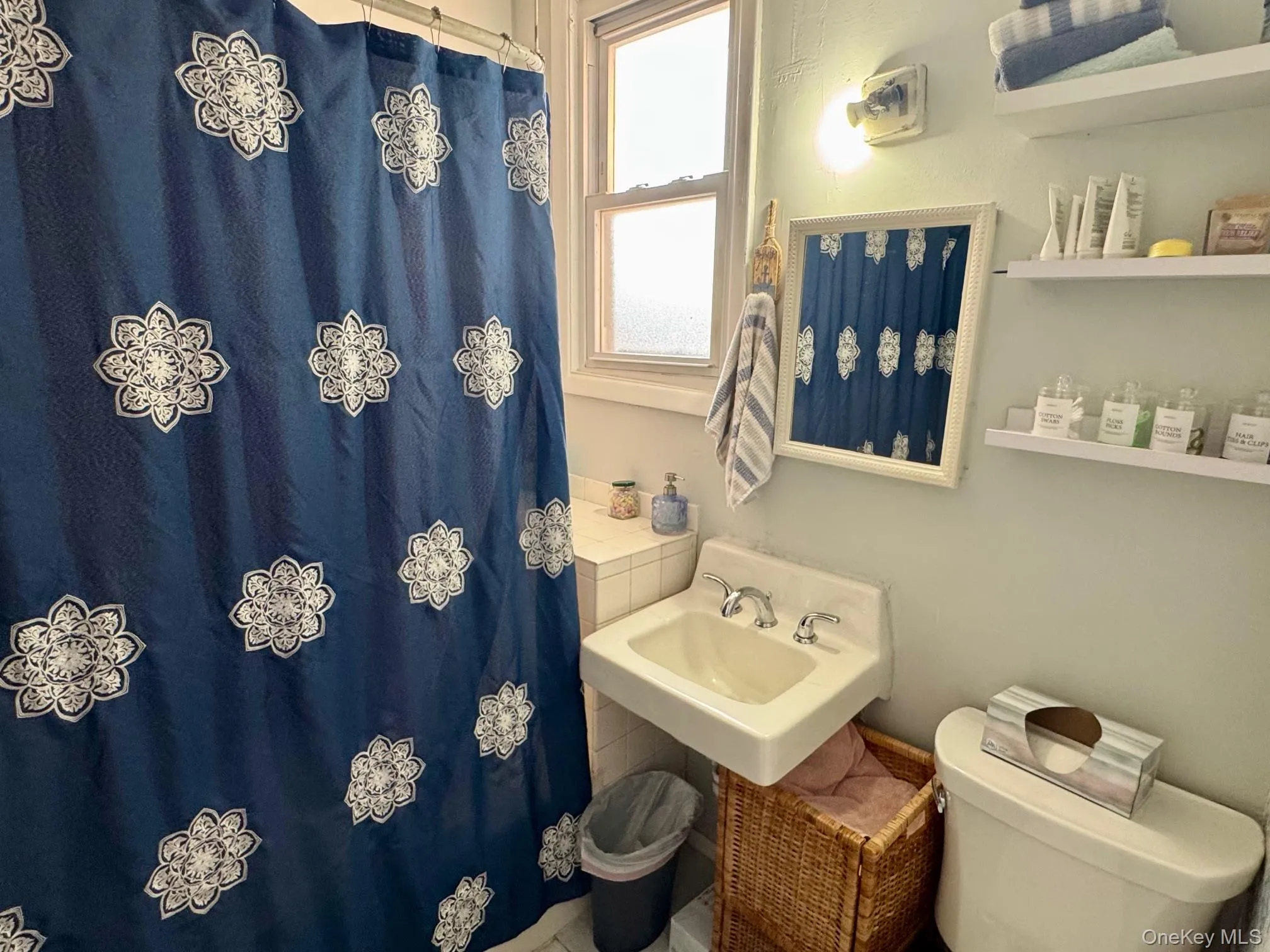342 Broadway, Hempstead, NY, 1 Bedroom Bedrooms, 3 Rooms Rooms,1 BathroomBathrooms,Residential Lease,For Rent,Broadway,0,975226 342 Broadway, Hempstead, NY, 1 Bedroom Bedrooms, 3 Rooms Rooms,1 BathroomBathrooms,Residential Lease,For Rent,Broadway,0,975226
