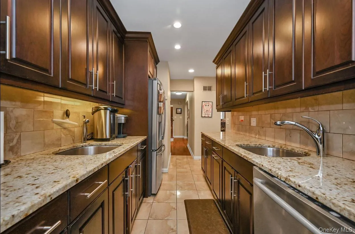 144-37 68th Avenue, New York, NY, 3 Bedrooms Bedrooms, 7 Rooms Rooms,1 BathroomBathrooms,Residential,For Rent,68th,0,975228 144-37 68th Avenue, New York, NY, 3 Bedrooms Bedrooms, 7 Rooms Rooms,1 BathroomBathrooms,Residential,For Rent,68th,0,975228