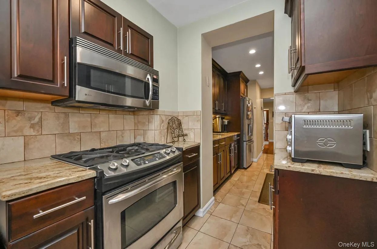 144-37 68th Avenue, New York, NY, 3 Bedrooms Bedrooms, 7 Rooms Rooms,1 BathroomBathrooms,Residential,For Rent,68th,0,975228 144-37 68th Avenue, New York, NY, 3 Bedrooms Bedrooms, 7 Rooms Rooms,1 BathroomBathrooms,Residential,For Rent,68th,0,975228