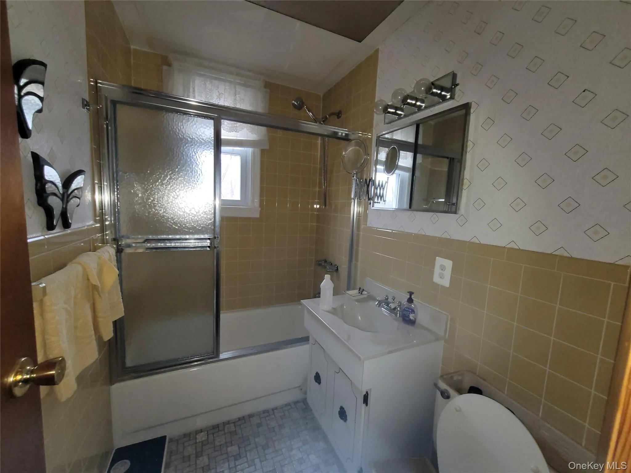 191 Hasbrouck A Road, Fallsburg, NY, 2 Bedrooms Bedrooms, 7 Rooms Rooms,2 BathroomsBathrooms,Residential,For Rent,Hasbrouck A,0,975234 191 Hasbrouck A Road, Fallsburg, NY, 2 Bedrooms Bedrooms, 7 Rooms Rooms,2 BathroomsBathrooms,Residential,For Rent,Hasbrouck A,0,975234