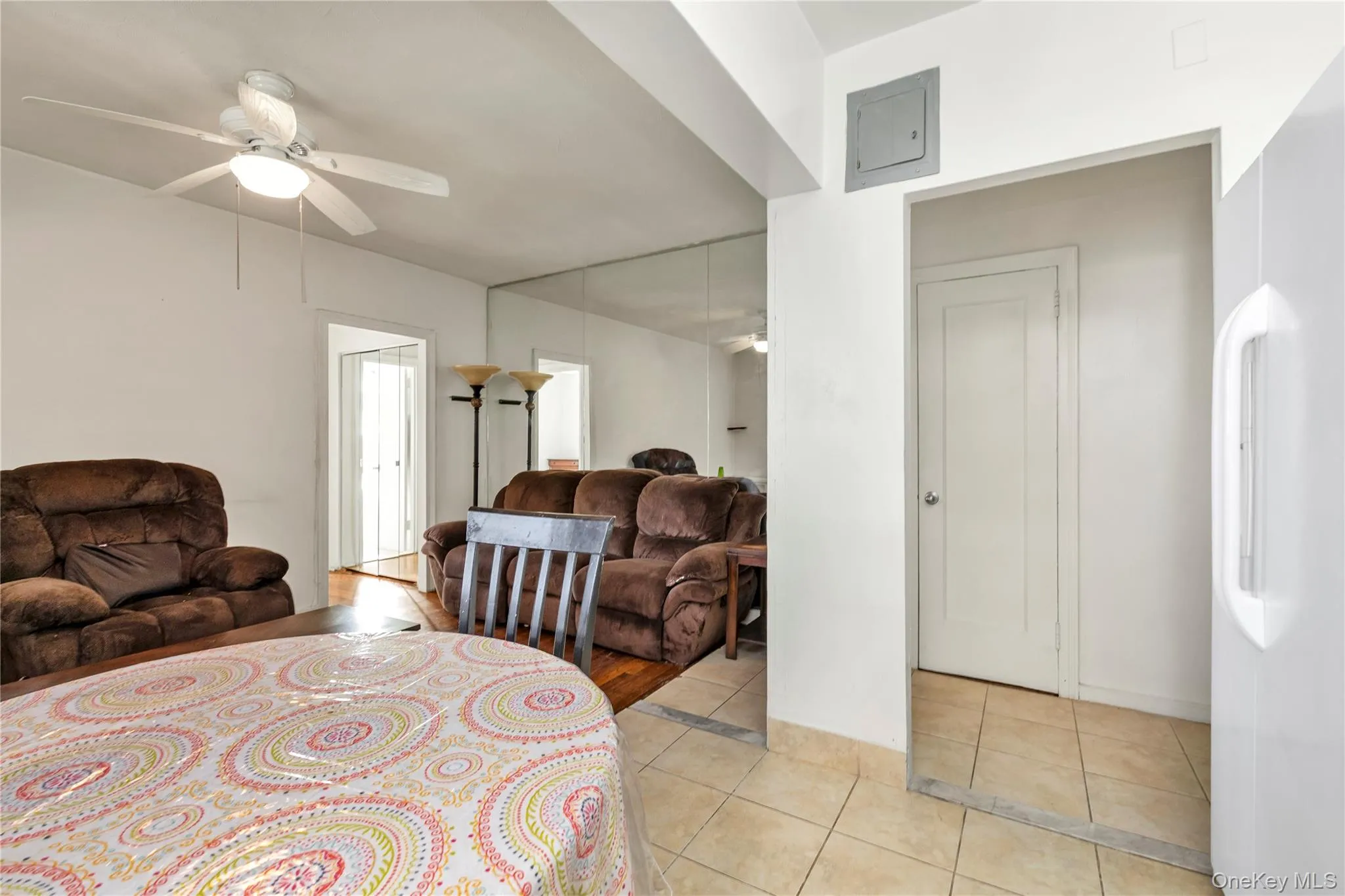 51-40 30th Avenue, New York, NY, 1 Bedroom Bedrooms, 3 Rooms Rooms,1 BathroomBathrooms,Residential,For Rent,30th,0,975235 51-40 30th Avenue, New York, NY, 1 Bedroom Bedrooms, 3 Rooms Rooms,1 BathroomBathrooms,Residential,For Rent,30th,0,975235