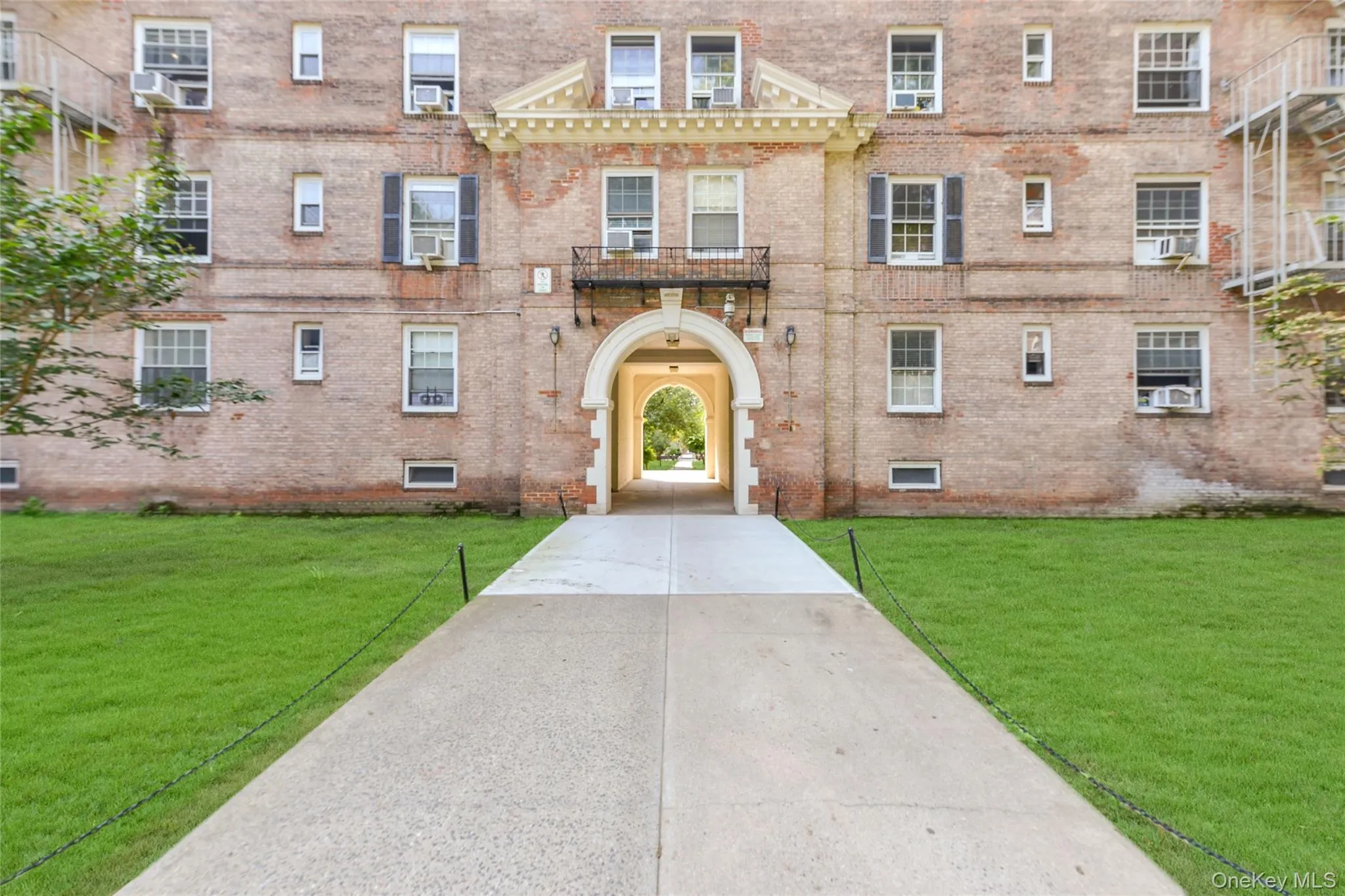 51-40 30th Avenue, New York, NY, 1 Bedroom Bedrooms, 3 Rooms Rooms,1 BathroomBathrooms,Residential,For Rent,30th,0,975235 51-40 30th Avenue, New York, NY, 1 Bedroom Bedrooms, 3 Rooms Rooms,1 BathroomBathrooms,Residential,For Rent,30th,0,975235