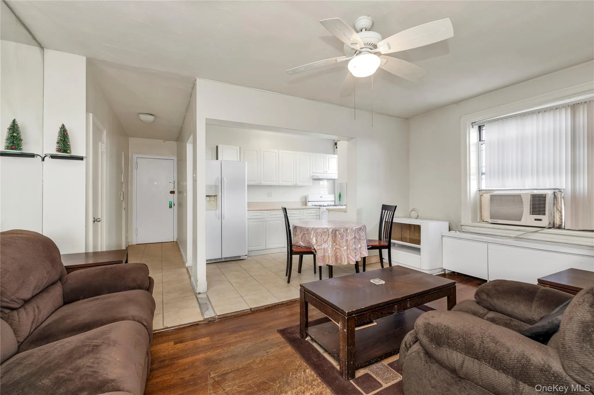 51-40 30th Avenue, New York, NY, 1 Bedroom Bedrooms, 3 Rooms Rooms,1 BathroomBathrooms,Residential,For Rent,30th,0,975235 51-40 30th Avenue, New York, NY, 1 Bedroom Bedrooms, 3 Rooms Rooms,1 BathroomBathrooms,Residential,For Rent,30th,0,975235
