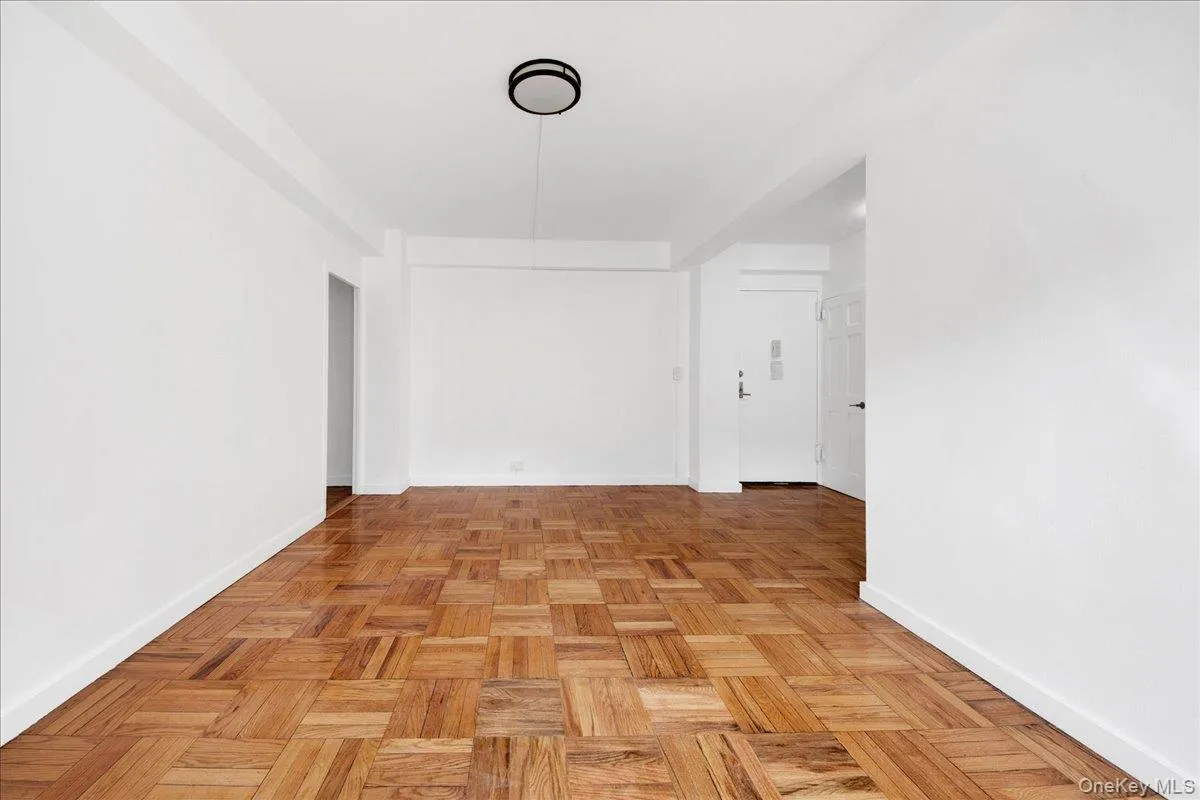 1569 metropolitan Avenue, New York, NY, 2 Bedrooms Bedrooms, 4 Rooms Rooms,1 BathroomBathrooms,Residential,For Rent,metropolitan,0,975238 1569 metropolitan Avenue, New York, NY, 2 Bedrooms Bedrooms, 4 Rooms Rooms,1 BathroomBathrooms,Residential,For Rent,metropolitan,0,975238