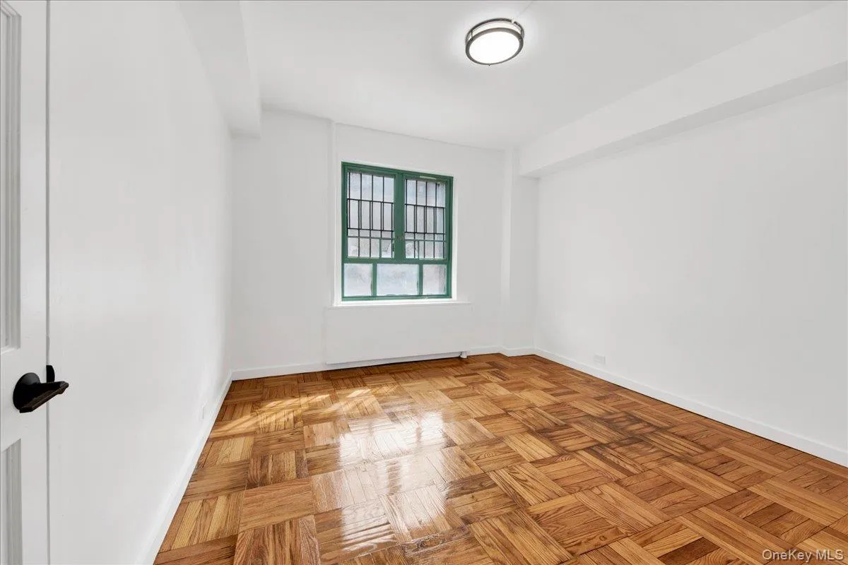1569 metropolitan Avenue, New York, NY, 2 Bedrooms Bedrooms, 4 Rooms Rooms,1 BathroomBathrooms,Residential,For Rent,metropolitan,0,975238 1569 metropolitan Avenue, New York, NY, 2 Bedrooms Bedrooms, 4 Rooms Rooms,1 BathroomBathrooms,Residential,For Rent,metropolitan,0,975238