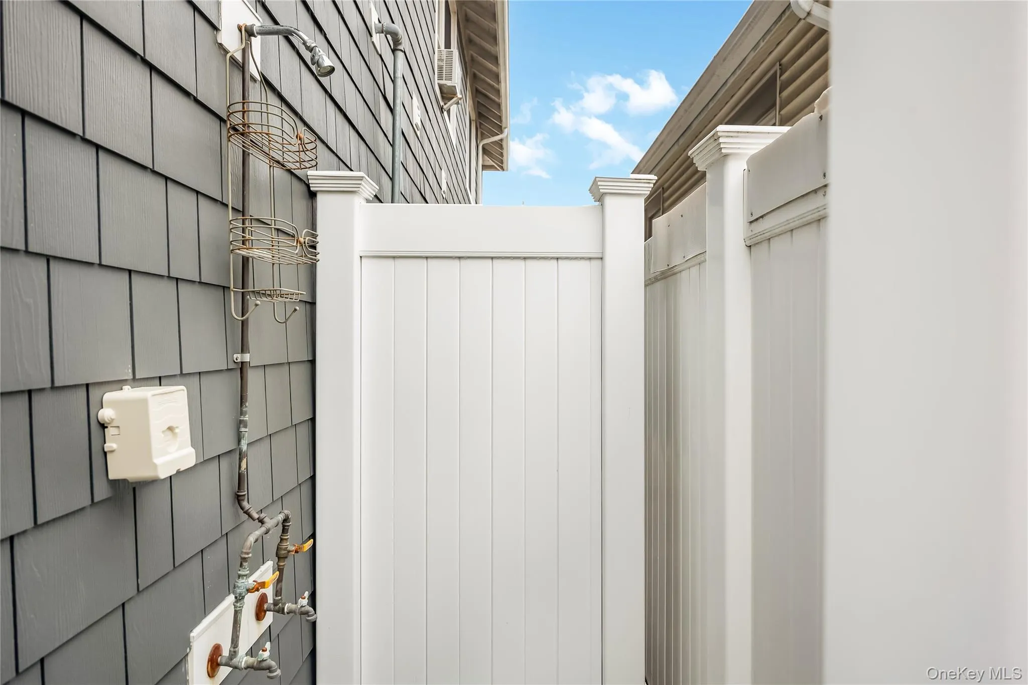 96 Oregon Street, Long Beach, NY, 3 Bedrooms Bedrooms, 5 Rooms Rooms,1 BathroomBathrooms,Residential Lease,For Rent,Oregon,0,975240 96 Oregon Street, Long Beach, NY, 3 Bedrooms Bedrooms, 5 Rooms Rooms,1 BathroomBathrooms,Residential Lease,For Rent,Oregon,0,975240