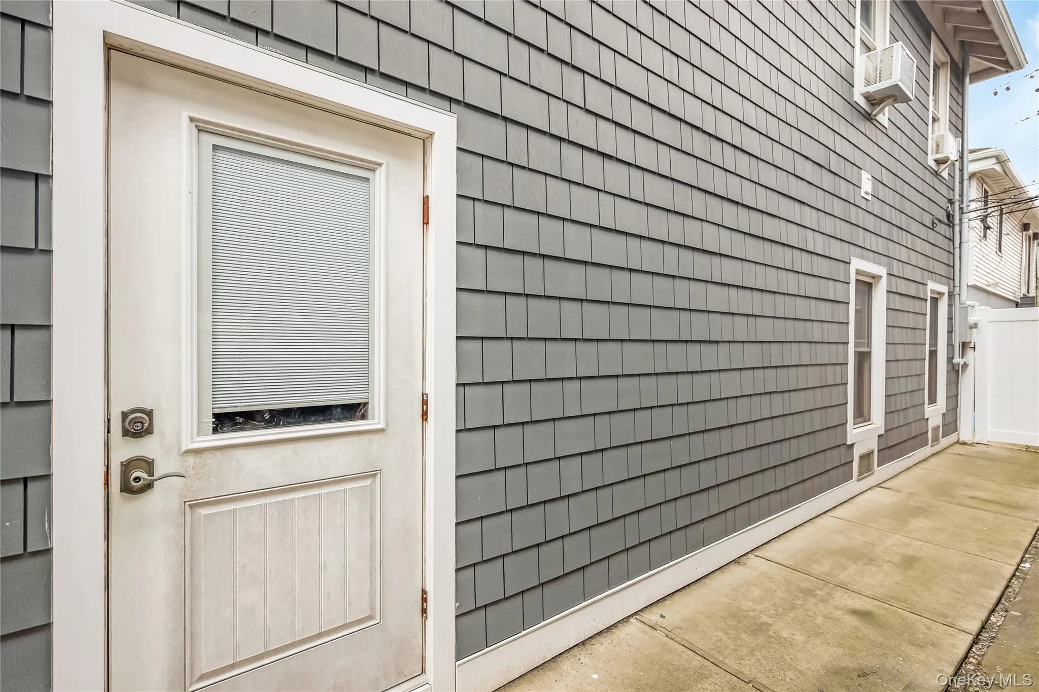 96 Oregon Street, Long Beach, NY, 3 Bedrooms Bedrooms, 5 Rooms Rooms,1 BathroomBathrooms,Residential Lease,For Rent,Oregon,0,975240 96 Oregon Street, Long Beach, NY, 3 Bedrooms Bedrooms, 5 Rooms Rooms,1 BathroomBathrooms,Residential Lease,For Rent,Oregon,0,975240