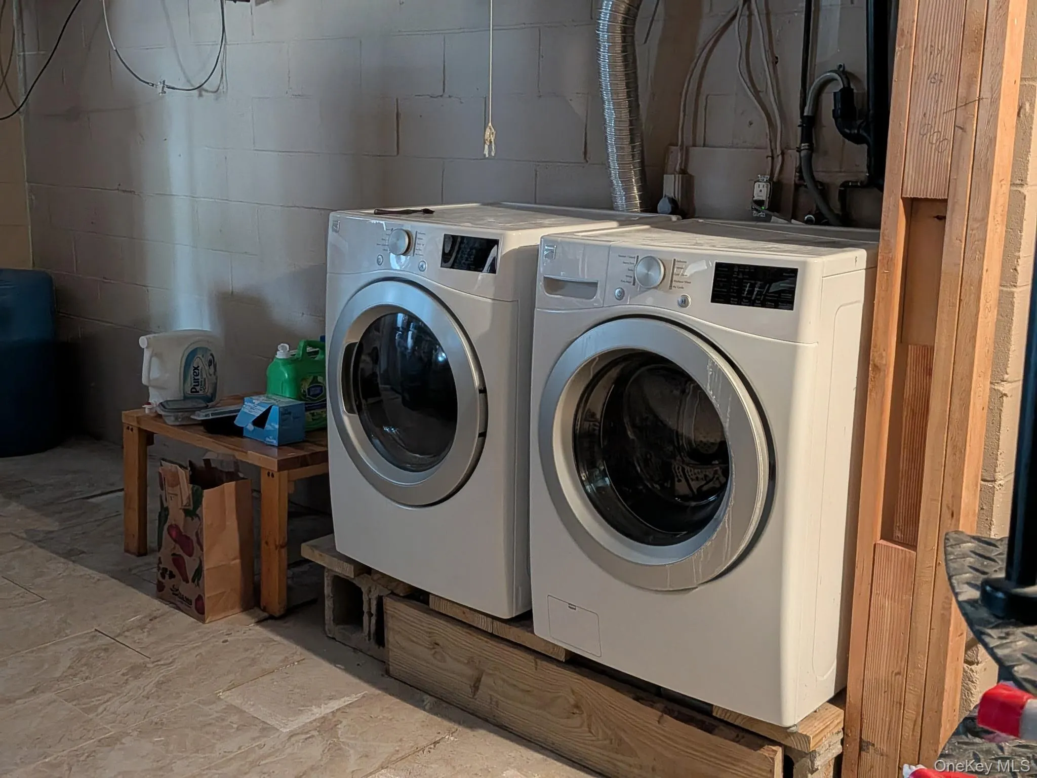 37 Hill Road, Mamakating, NY, 2 Bedrooms Bedrooms, 6 Rooms Rooms,1 BathroomBathrooms,Residential Lease,For Rent,Hill,0,975244 37 Hill Road, Mamakating, NY, 2 Bedrooms Bedrooms, 6 Rooms Rooms,1 BathroomBathrooms,Residential Lease,For Rent,Hill,0,975244