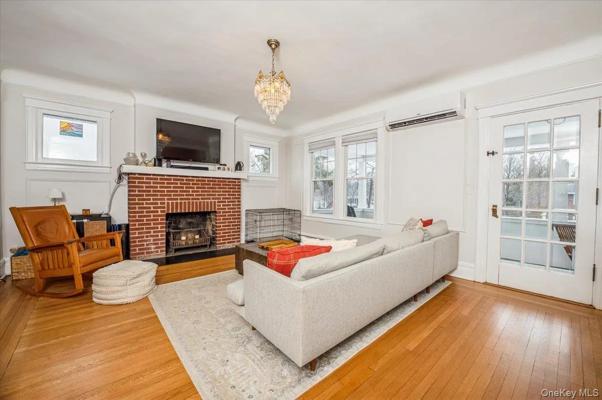 36 Grand Avenue, Eastchester, NY, 3 Bedrooms Bedrooms, 8 Rooms Rooms,2 BathroomsBathrooms,Residential Lease,For Rent,Grand,0,975248 36 Grand Avenue, Eastchester, NY, 3 Bedrooms Bedrooms, 8 Rooms Rooms,2 BathroomsBathrooms,Residential Lease,For Rent,Grand,0,975248