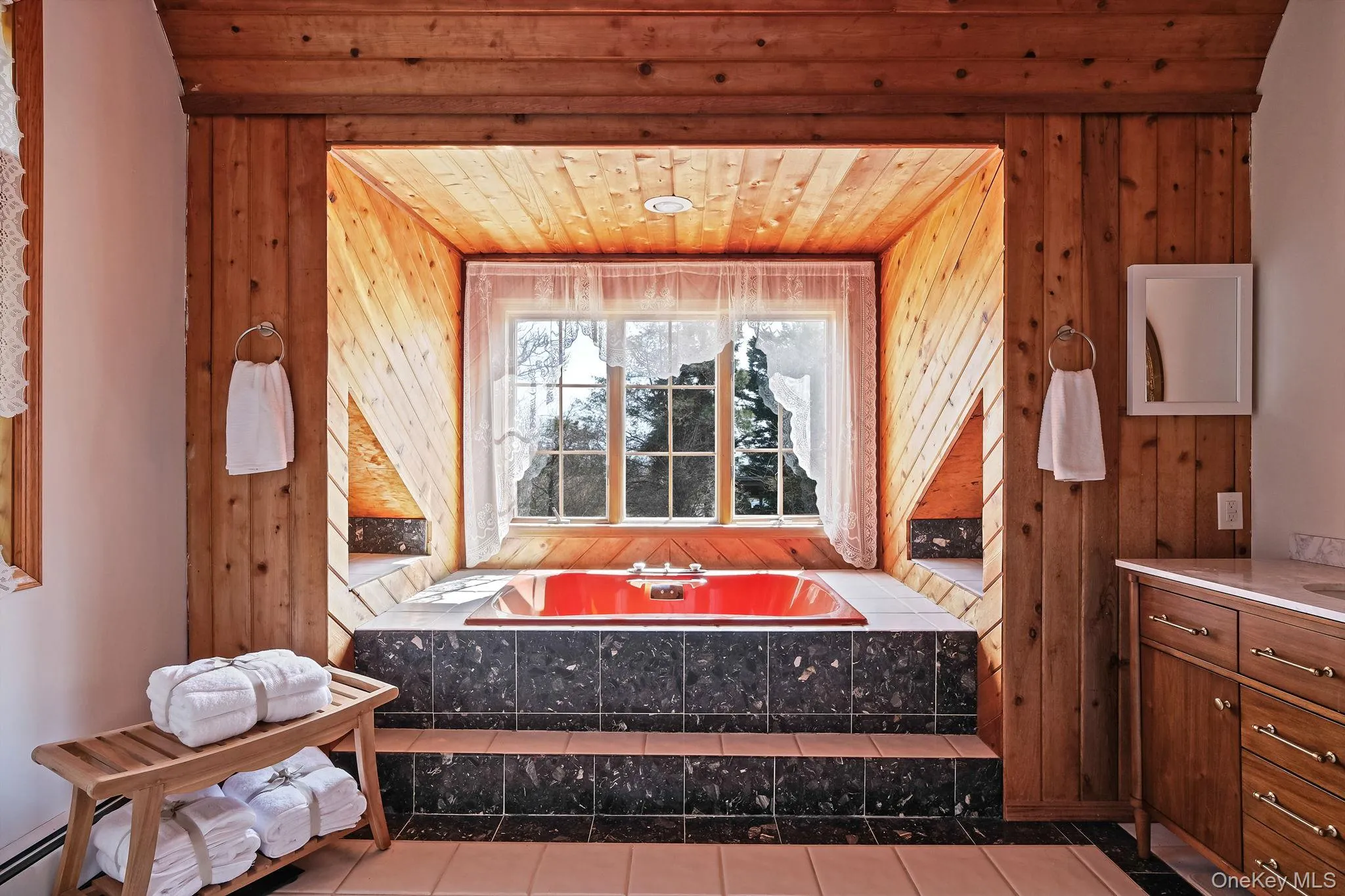 5 Ocean View Avenue, Southampton, NY, 5 Bedrooms Bedrooms, 9 Rooms Rooms,3 BathroomsBathrooms,Residential Lease,For Rent,Ocean View,0,975256 5 Ocean View Avenue, Southampton, NY, 5 Bedrooms Bedrooms, 9 Rooms Rooms,3 BathroomsBathrooms,Residential Lease,For Rent,Ocean View,0,975256