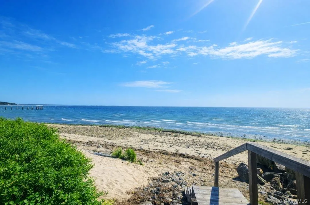 5 Ocean View Avenue, Southampton, NY, 5 Bedrooms Bedrooms, 9 Rooms Rooms,3 BathroomsBathrooms,Residential Lease,For Rent,Ocean View,0,975256 5 Ocean View Avenue, Southampton, NY, 5 Bedrooms Bedrooms, 9 Rooms Rooms,3 BathroomsBathrooms,Residential Lease,For Rent,Ocean View,0,975256