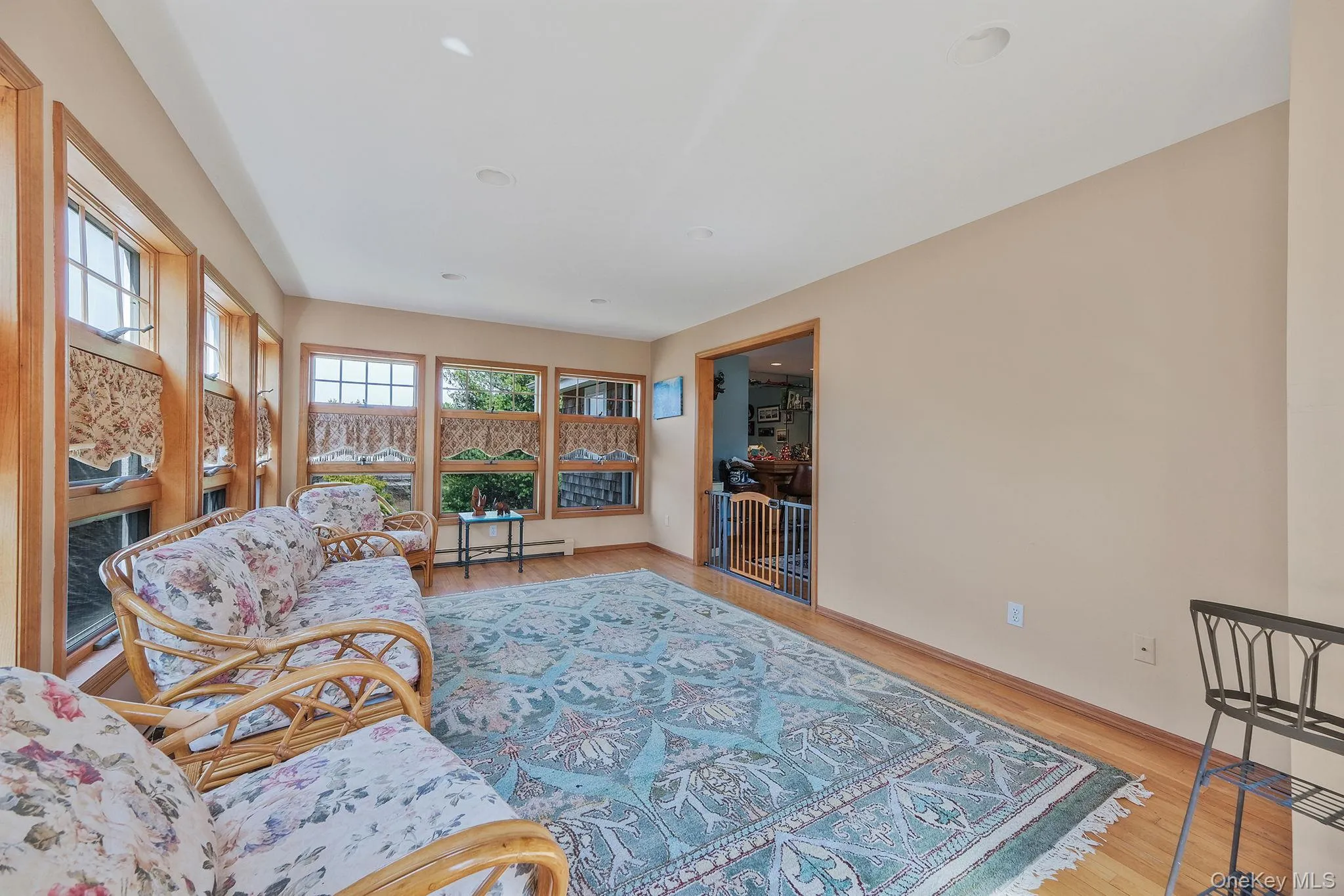 5 Ocean View Avenue, Southampton, NY, 5 Bedrooms Bedrooms, 9 Rooms Rooms,3 BathroomsBathrooms,Residential Lease,For Rent,Ocean View,0,975256 5 Ocean View Avenue, Southampton, NY, 5 Bedrooms Bedrooms, 9 Rooms Rooms,3 BathroomsBathrooms,Residential Lease,For Rent,Ocean View,0,975256