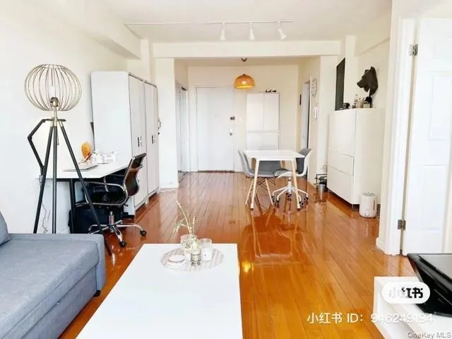 10740 Queens Boulevard, New York, NY, 1 Bedroom Bedrooms, 2 Rooms Rooms,1 BathroomBathrooms,Residential Lease,For Rent,Queens,0,975269 10740 Queens Boulevard, New York, NY, 1 Bedroom Bedrooms, 2 Rooms Rooms,1 BathroomBathrooms,Residential Lease,For Rent,Queens,0,975269