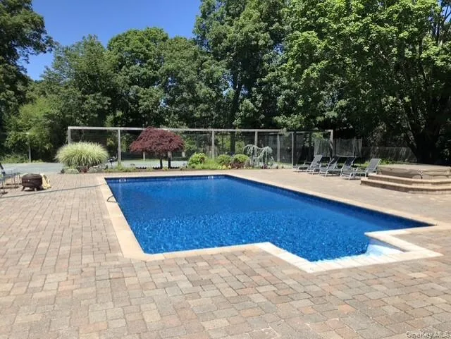 9 Old Mill Lane, Southampton, NY, 4 Bedrooms Bedrooms, 9 Rooms Rooms,2 BathroomsBathrooms,Residential Lease,For Rent,Old Mill,0,975284 9 Old Mill Lane, Southampton, NY, 4 Bedrooms Bedrooms, 9 Rooms Rooms,2 BathroomsBathrooms,Residential Lease,For Rent,Old Mill,0,975284