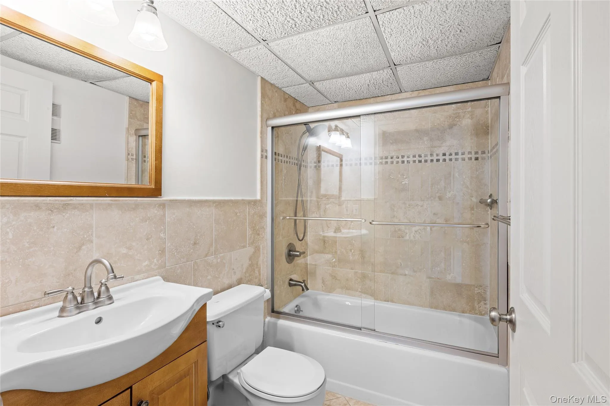 236 Edgemere Street, East Hampton, NY, 3 Bedrooms Bedrooms, 7 Rooms Rooms,2 BathroomsBathrooms,Residential,For Rent,Edgemere,0,975285 236 Edgemere Street, East Hampton, NY, 3 Bedrooms Bedrooms, 7 Rooms Rooms,2 BathroomsBathrooms,Residential,For Rent,Edgemere,0,975285