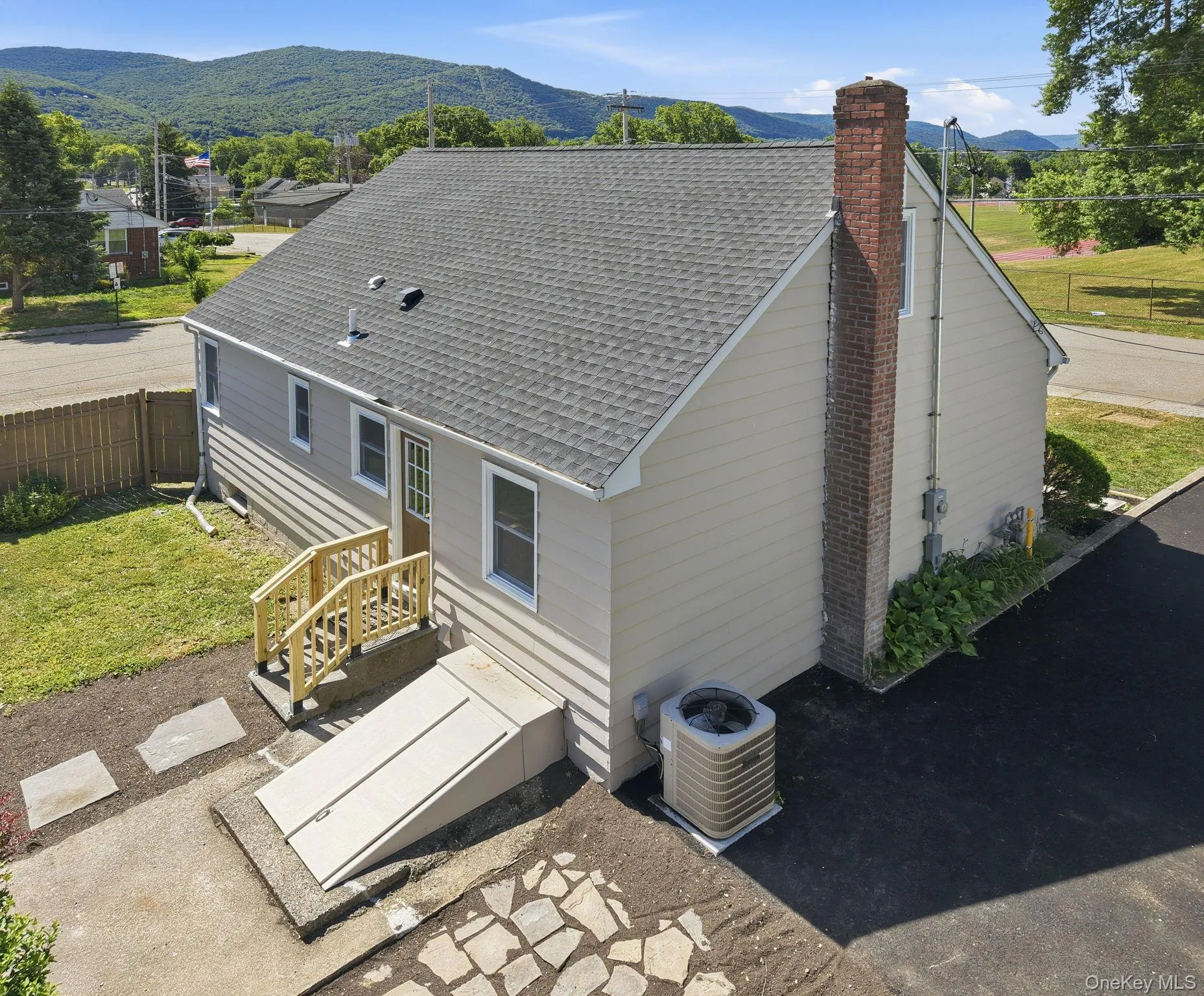 149 Wilkes Street, Beacon, NY, 4 Bedrooms Bedrooms, 8 Rooms Rooms,1 BathroomBathrooms,Residential,For Rent,Wilkes,0,KEY975287 149 Wilkes Street, Beacon, NY, 4 Bedrooms Bedrooms, 8 Rooms Rooms,1 BathroomBathrooms,Residential,For Rent,Wilkes,0,KEY975287