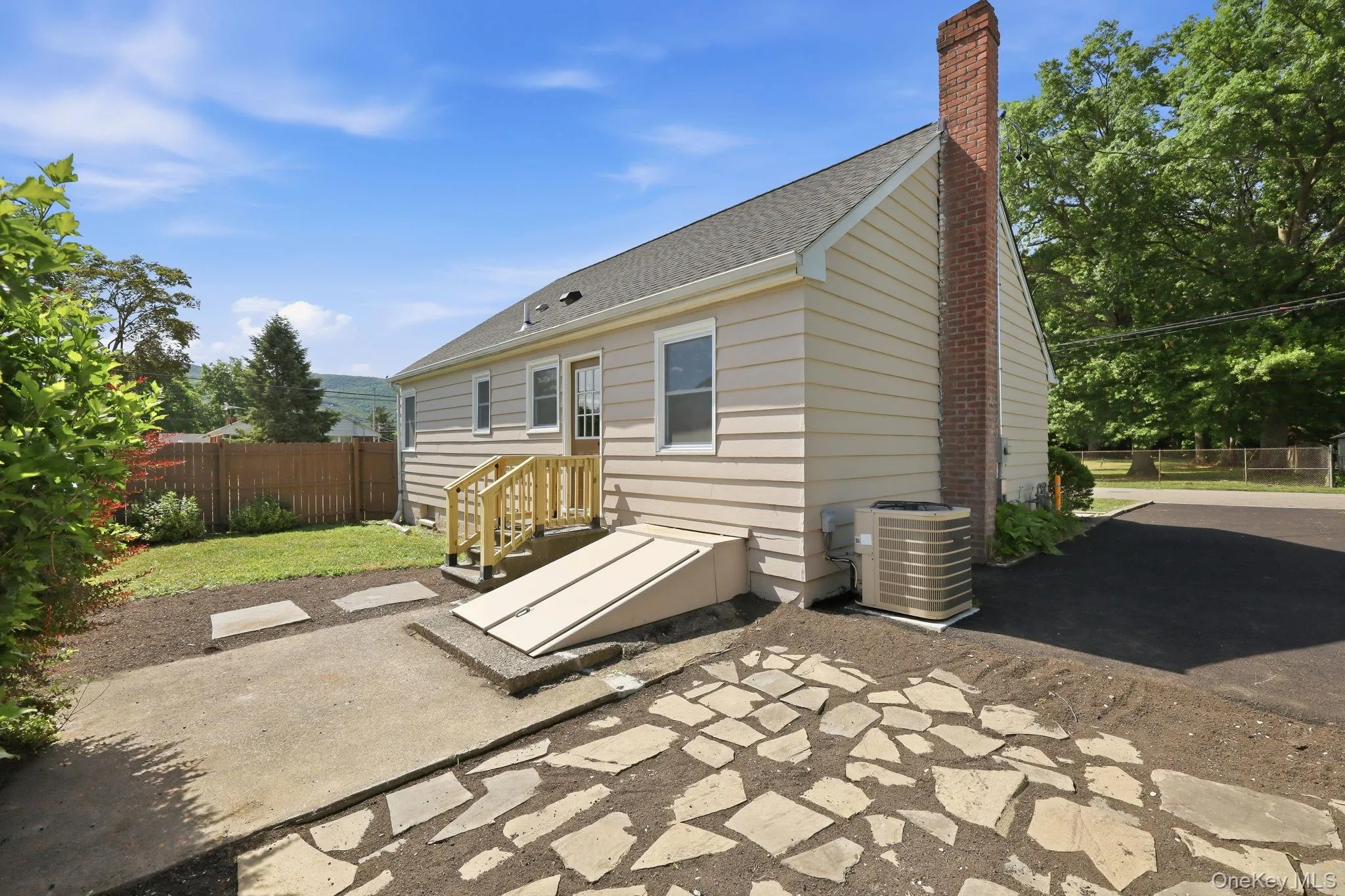149 Wilkes Street, Beacon, NY, 4 Bedrooms Bedrooms, 8 Rooms Rooms,1 BathroomBathrooms,Residential,For Rent,Wilkes,0,KEY975287 149 Wilkes Street, Beacon, NY, 4 Bedrooms Bedrooms, 8 Rooms Rooms,1 BathroomBathrooms,Residential,For Rent,Wilkes,0,KEY975287