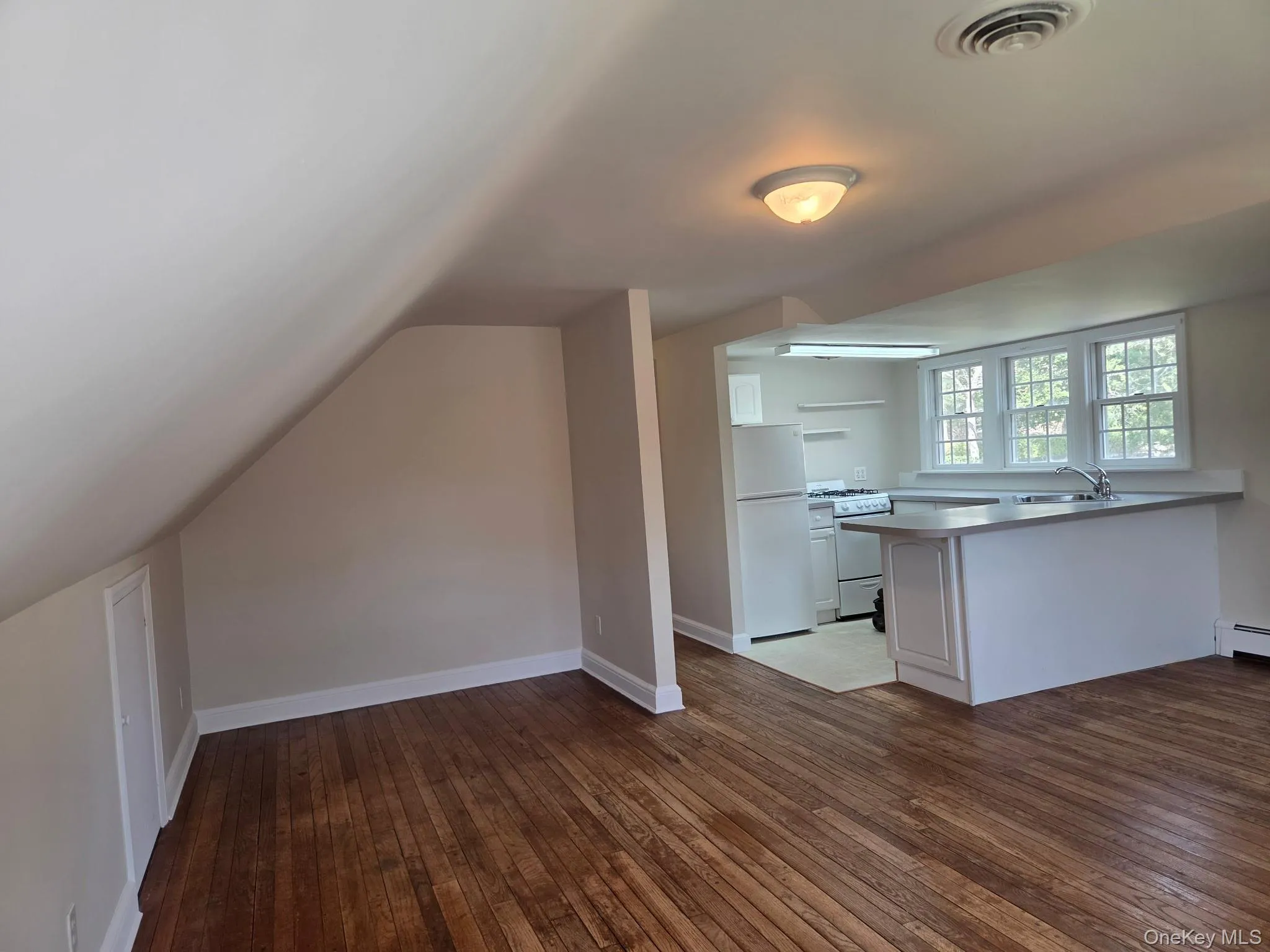 7 Harborview, Brookhaven, NY, 2 Bedrooms Bedrooms, 4 Rooms Rooms,1 BathroomBathrooms,Residential Lease,For Rent,Harborview,0,975292 7 Harborview, Brookhaven, NY, 2 Bedrooms Bedrooms, 4 Rooms Rooms,1 BathroomBathrooms,Residential Lease,For Rent,Harborview,0,975292