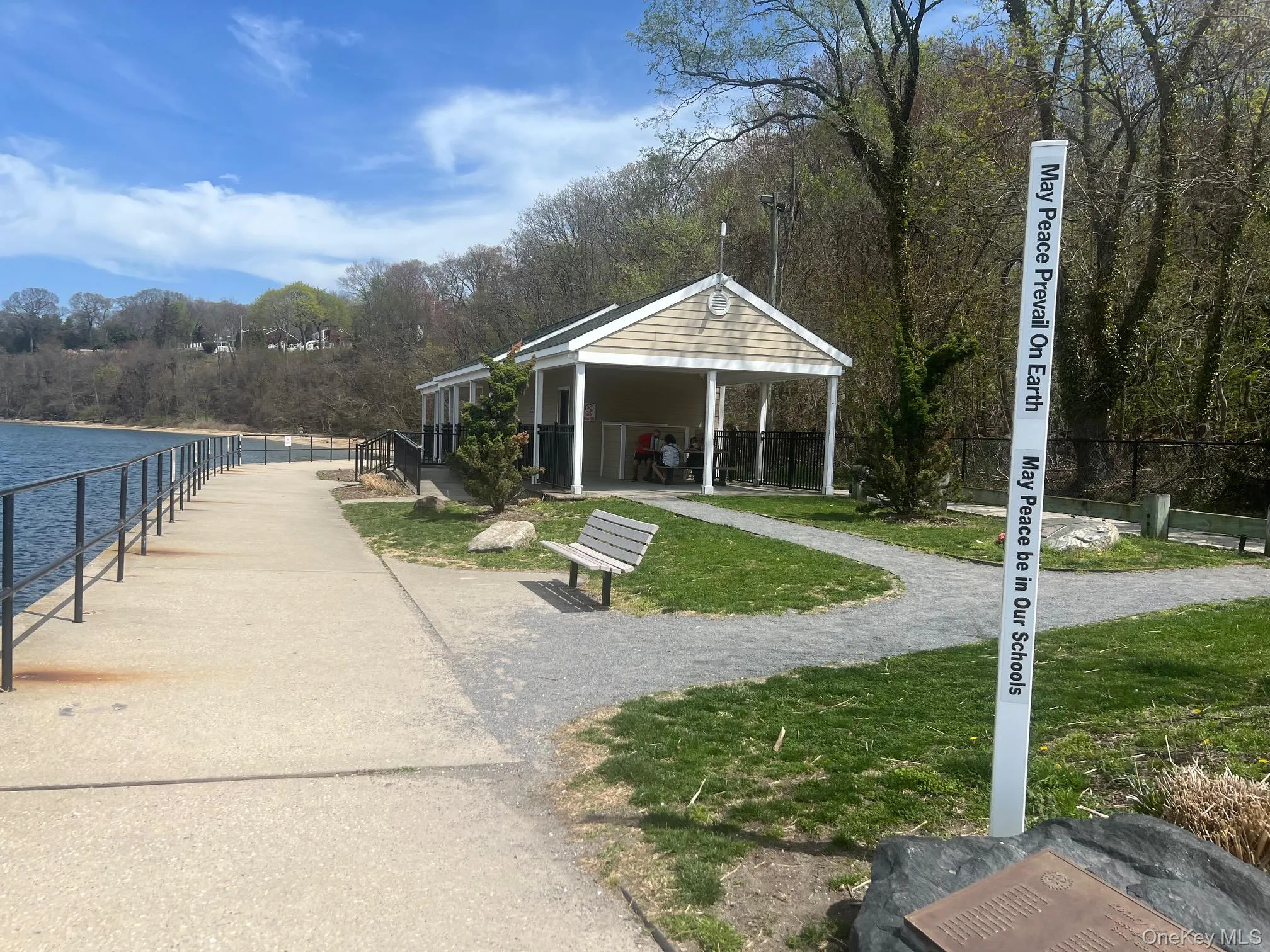 7 Harborview, Brookhaven, NY, 2 Bedrooms Bedrooms, 4 Rooms Rooms,1 BathroomBathrooms,Residential Lease,For Rent,Harborview,0,975292 7 Harborview, Brookhaven, NY, 2 Bedrooms Bedrooms, 4 Rooms Rooms,1 BathroomBathrooms,Residential Lease,For Rent,Harborview,0,975292
