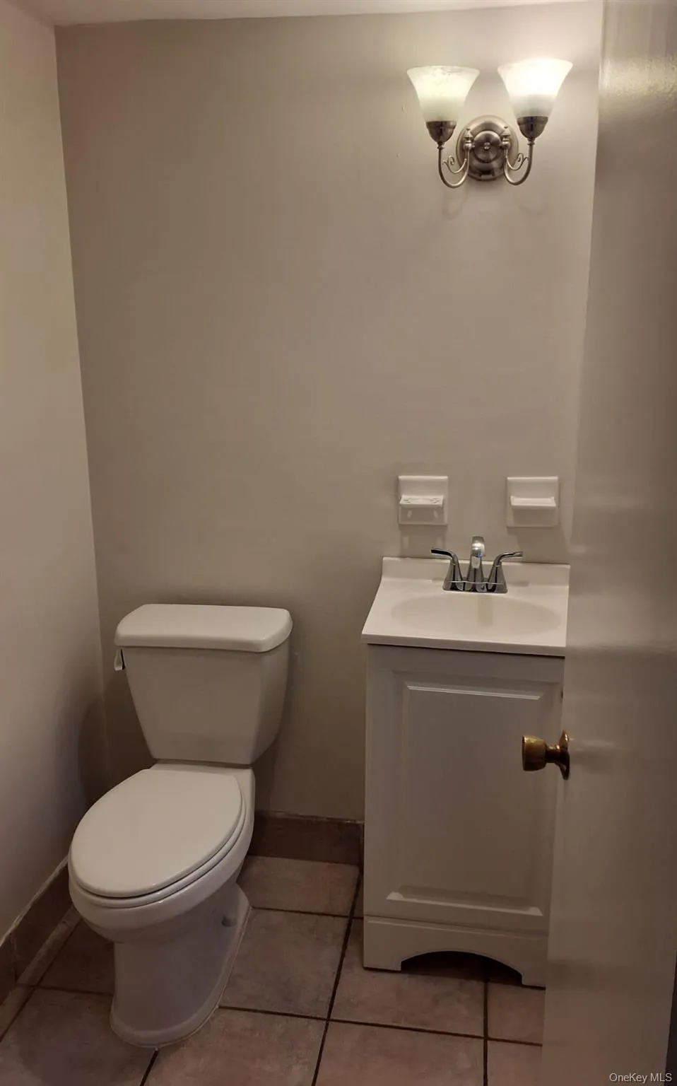 5 Suzie Drive, Ramapo, NY, 4 Bedrooms Bedrooms, 9 Rooms Rooms,2 BathroomsBathrooms,Residential Lease,For Rent,Suzie,0,975294 5 Suzie Drive, Ramapo, NY, 4 Bedrooms Bedrooms, 9 Rooms Rooms,2 BathroomsBathrooms,Residential Lease,For Rent,Suzie,0,975294