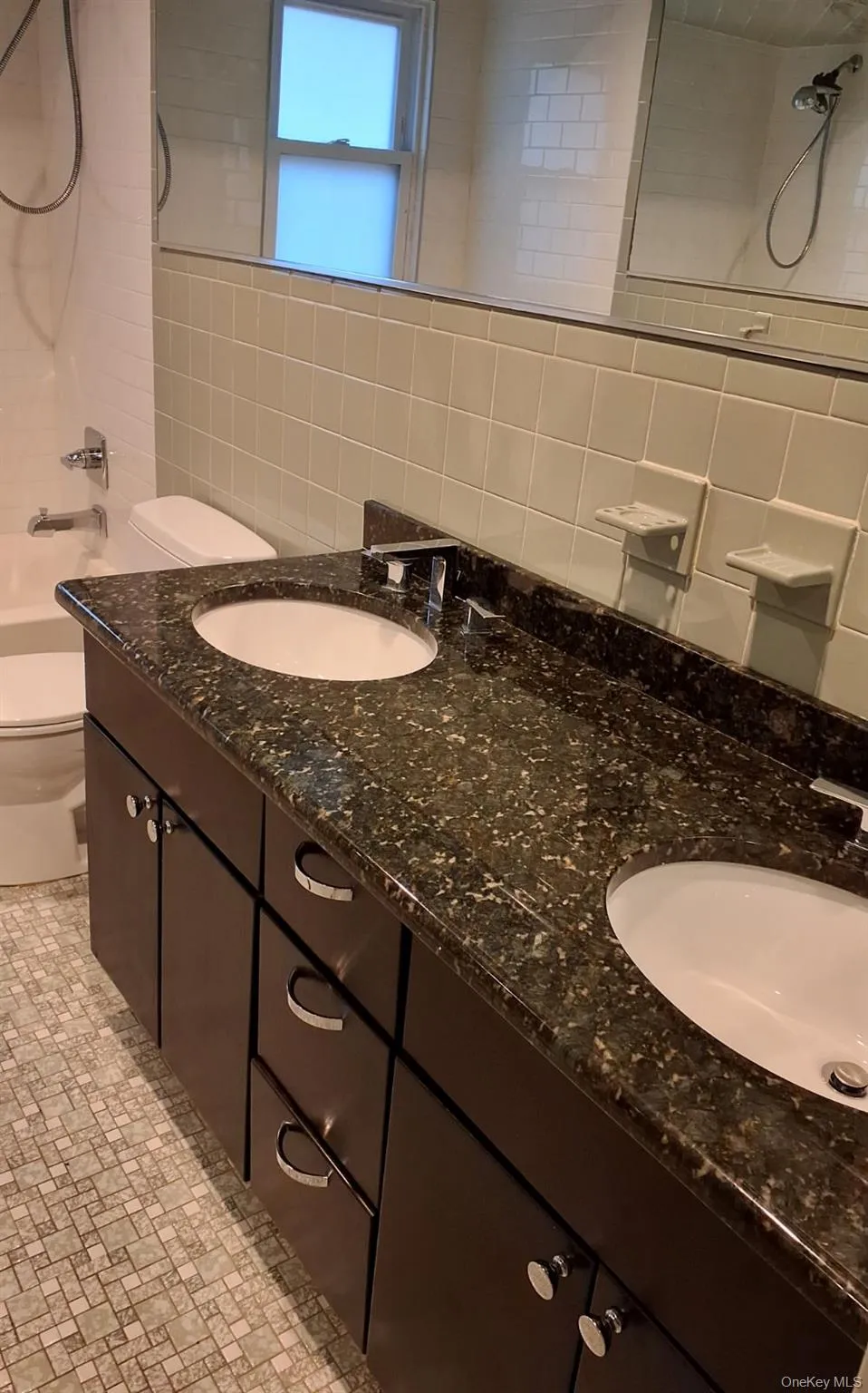 5 Suzie Drive, Ramapo, NY, 4 Bedrooms Bedrooms, 9 Rooms Rooms,2 BathroomsBathrooms,Residential Lease,For Rent,Suzie,0,975294 5 Suzie Drive, Ramapo, NY, 4 Bedrooms Bedrooms, 9 Rooms Rooms,2 BathroomsBathrooms,Residential Lease,For Rent,Suzie,0,975294