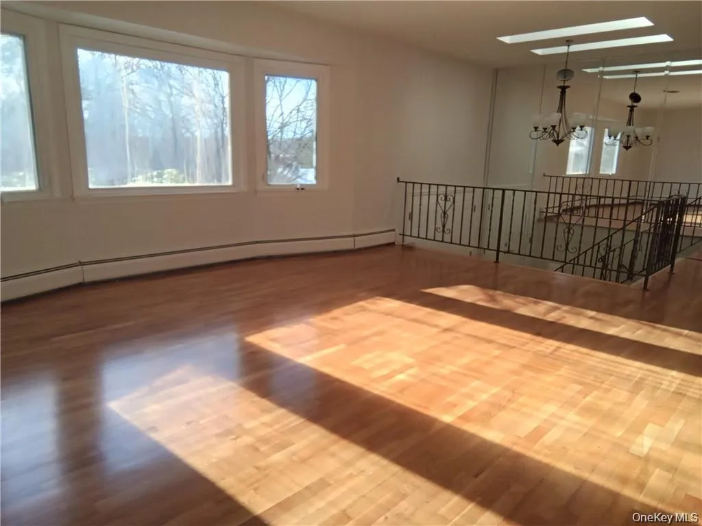 5 Suzie Drive, Ramapo, NY, 4 Bedrooms Bedrooms, 9 Rooms Rooms,2 BathroomsBathrooms,Residential Lease,For Rent,Suzie,0,975294 5 Suzie Drive, Ramapo, NY, 4 Bedrooms Bedrooms, 9 Rooms Rooms,2 BathroomsBathrooms,Residential Lease,For Rent,Suzie,0,975294