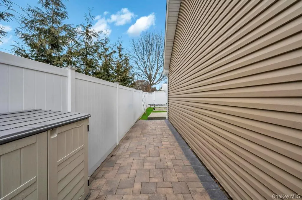 5 Kittiwake Lane, Babylon, NY, 6 Bedrooms Bedrooms, 20 Rooms Rooms,4 BathroomsBathrooms,Residential,For Rent,Kittiwake,0,975301 5 Kittiwake Lane, Babylon, NY, 6 Bedrooms Bedrooms, 20 Rooms Rooms,4 BathroomsBathrooms,Residential,For Rent,Kittiwake,0,975301