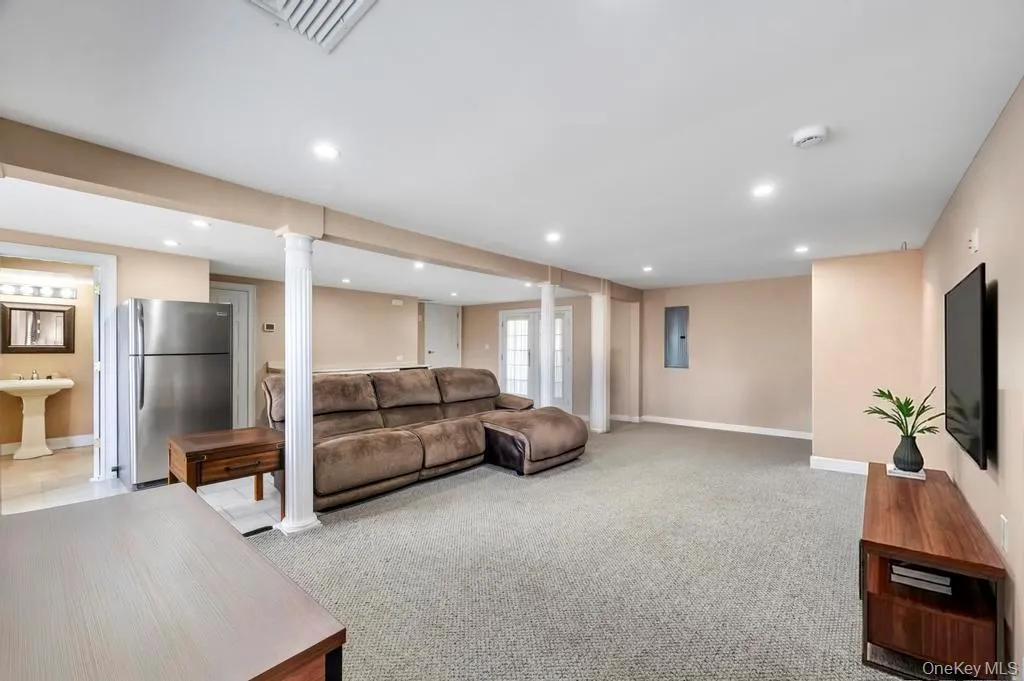 5 Kittiwake Lane, Babylon, NY, 6 Bedrooms Bedrooms, 20 Rooms Rooms,4 BathroomsBathrooms,Residential,For Rent,Kittiwake,0,975301 5 Kittiwake Lane, Babylon, NY, 6 Bedrooms Bedrooms, 20 Rooms Rooms,4 BathroomsBathrooms,Residential,For Rent,Kittiwake,0,975301