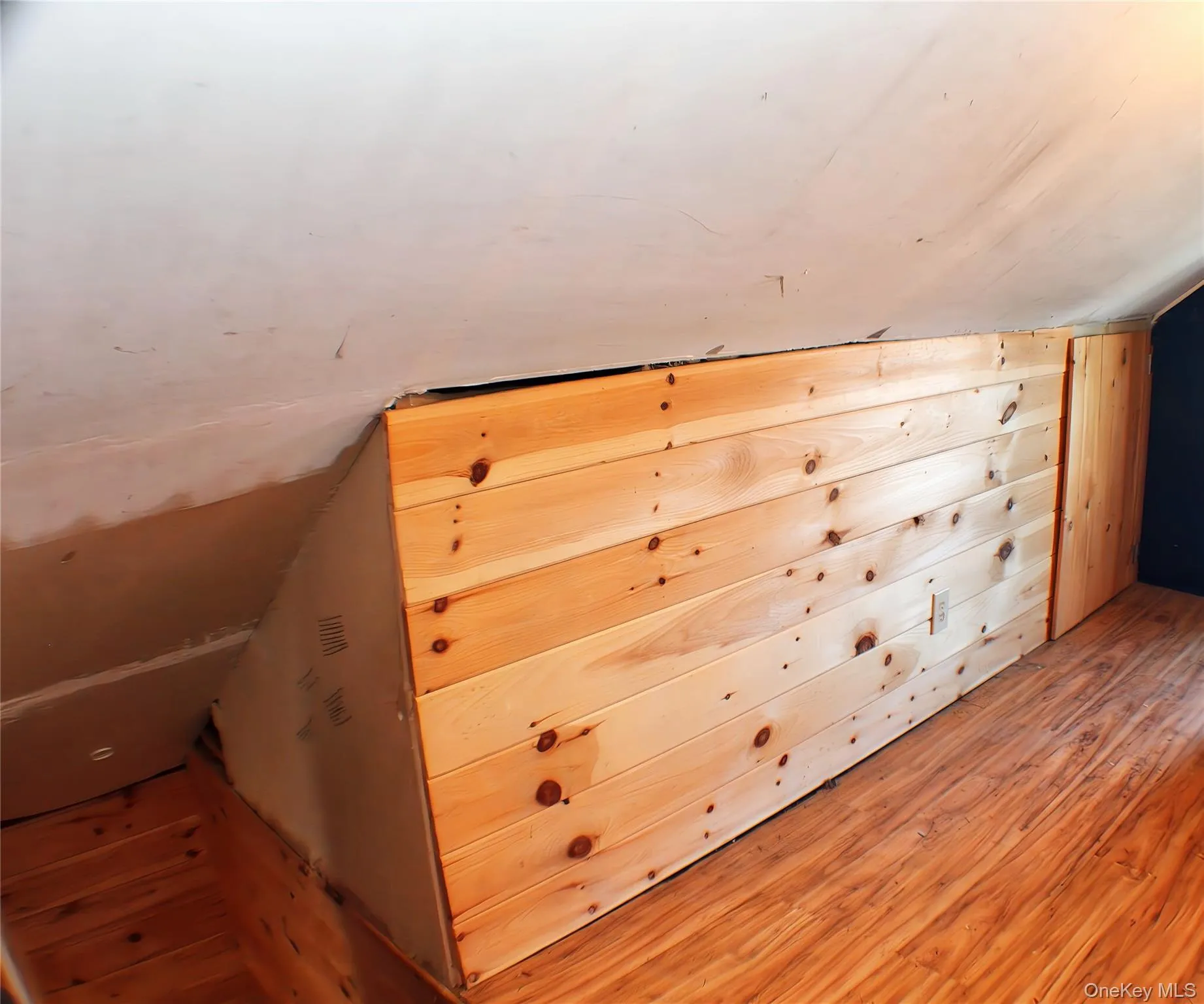 With Storage along sides With Storage along sides