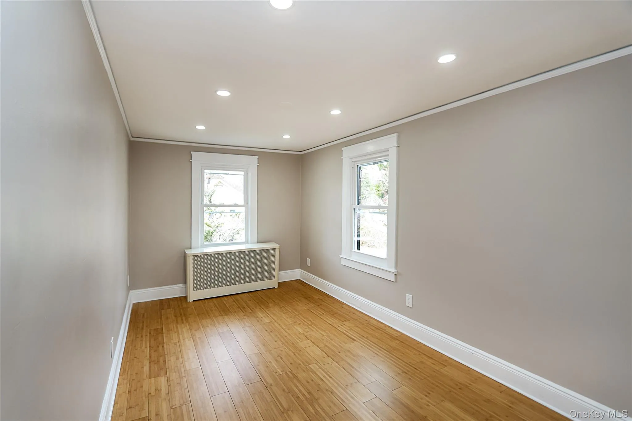 24 High Street, Oyster Bay, NY, 3 Bedrooms Bedrooms, 7 Rooms Rooms,1 BathroomBathrooms,Residential Lease,For Rent,High,0,975329 24 High Street, Oyster Bay, NY, 3 Bedrooms Bedrooms, 7 Rooms Rooms,1 BathroomBathrooms,Residential Lease,For Rent,High,0,975329
