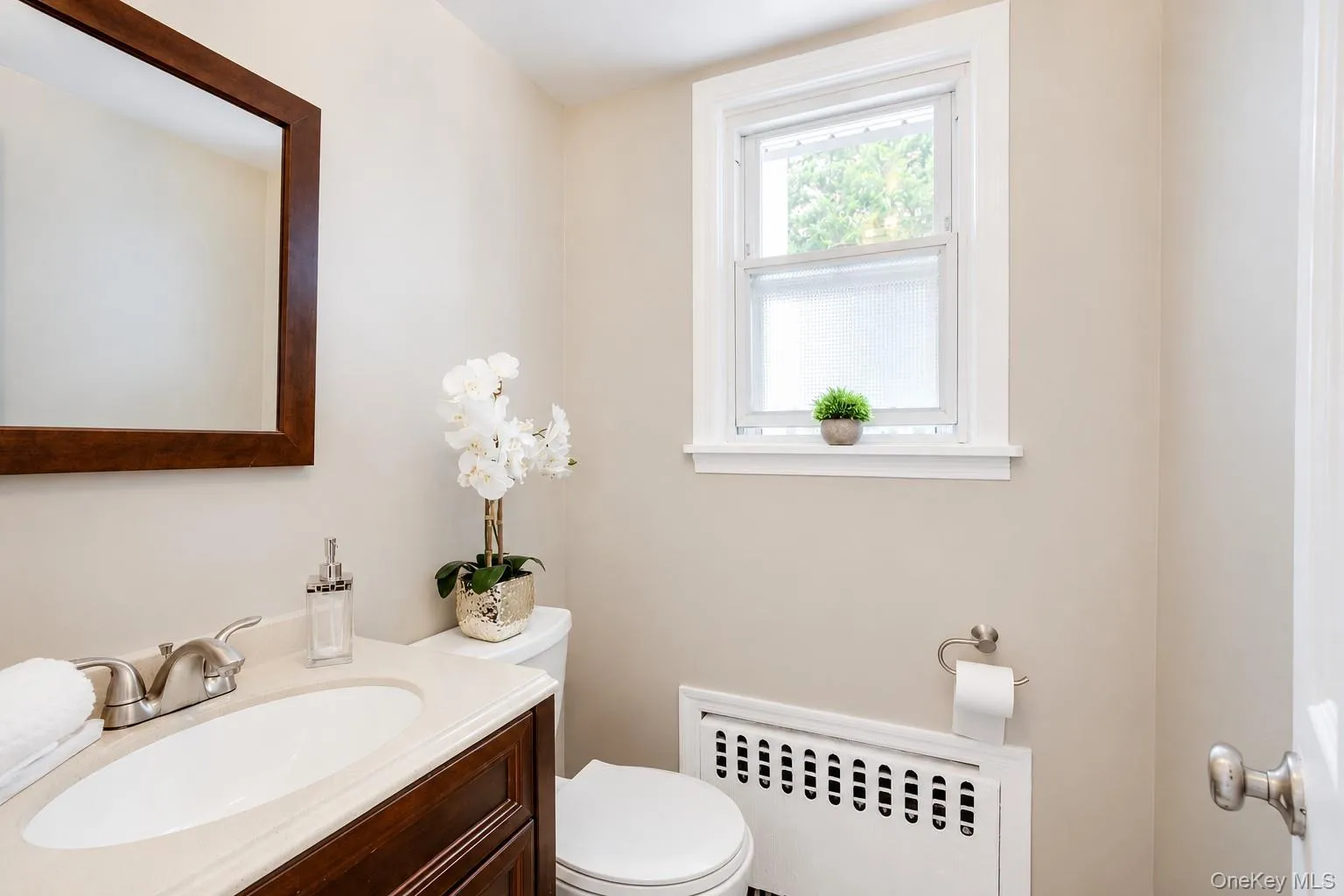 Powder Room Powder Room