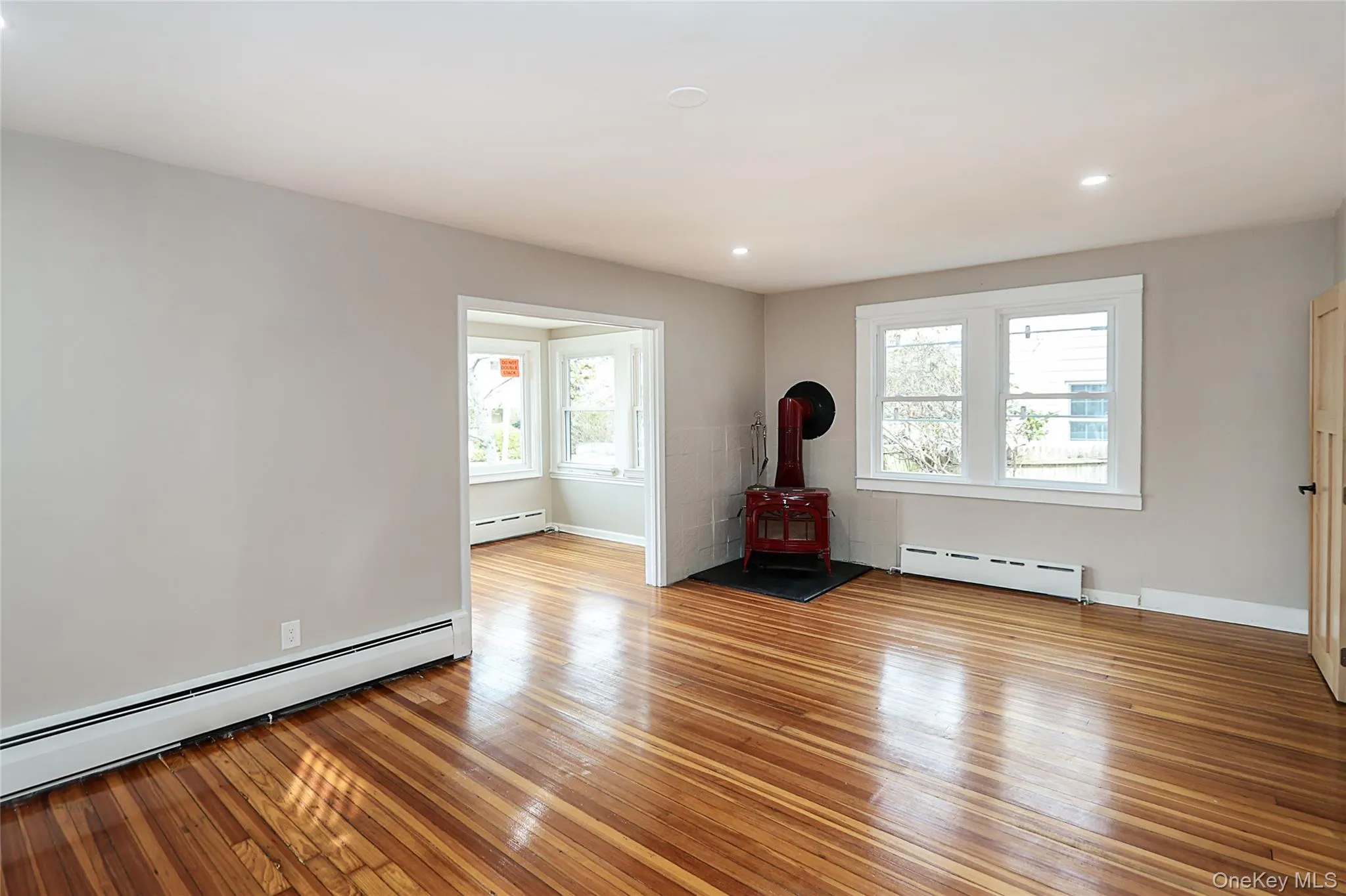 24 High Street, Oyster Bay, NY, 3 Bedrooms Bedrooms, 7 Rooms Rooms,1 BathroomBathrooms,Residential Lease,For Rent,High,0,975329 24 High Street, Oyster Bay, NY, 3 Bedrooms Bedrooms, 7 Rooms Rooms,1 BathroomBathrooms,Residential Lease,For Rent,High,0,975329