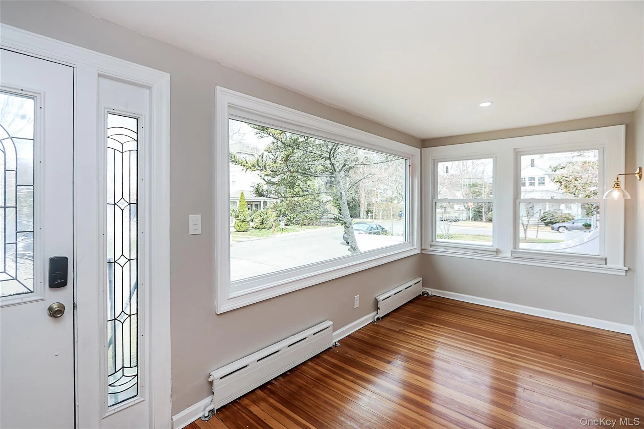 24 High Street, Oyster Bay, NY, 3 Bedrooms Bedrooms, 7 Rooms Rooms,1 BathroomBathrooms,Residential Lease,For Rent,High,0,975329 24 High Street, Oyster Bay, NY, 3 Bedrooms Bedrooms, 7 Rooms Rooms,1 BathroomBathrooms,Residential Lease,For Rent,High,0,975329