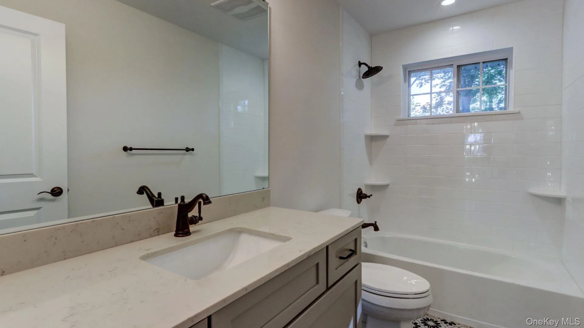TBB Forest Avenue, Smithtown, NY, 4 Bedrooms Bedrooms, 9 Rooms Rooms,2 BathroomsBathrooms,Residential,For Rent,Forest,0,975330 TBB Forest Avenue, Smithtown, NY, 4 Bedrooms Bedrooms, 9 Rooms Rooms,2 BathroomsBathrooms,Residential,For Rent,Forest,0,975330
