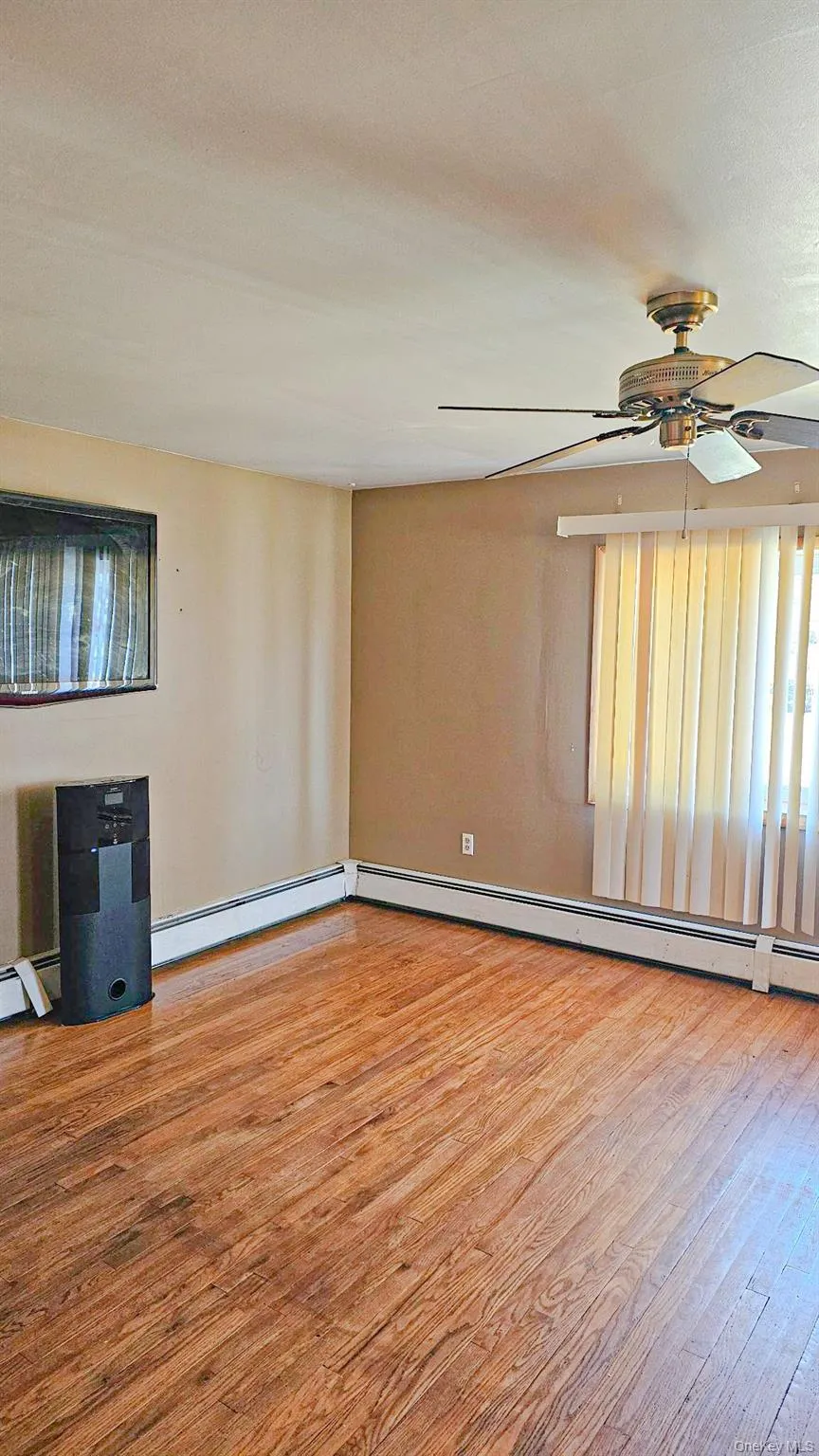 225 Monhagen Avenue, Middletown, NY, 4 Bedrooms Bedrooms, 5 Rooms Rooms,1 BathroomBathrooms,Residential Lease,For Rent,Monhagen,0,975345 225 Monhagen Avenue, Middletown, NY, 4 Bedrooms Bedrooms, 5 Rooms Rooms,1 BathroomBathrooms,Residential Lease,For Rent,Monhagen,0,975345