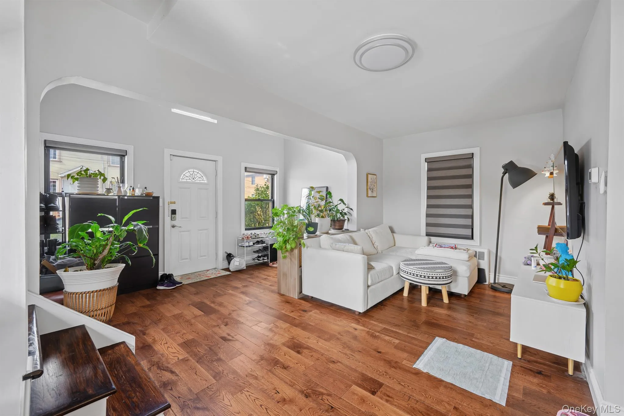 6017 172nd Street, New York, NY, 3 Bedrooms Bedrooms, 6 Rooms Rooms,2 BathroomsBathrooms,Residential Lease,For Rent,172nd,0,975347 6017 172nd Street, New York, NY, 3 Bedrooms Bedrooms, 6 Rooms Rooms,2 BathroomsBathrooms,Residential Lease,For Rent,172nd,0,975347