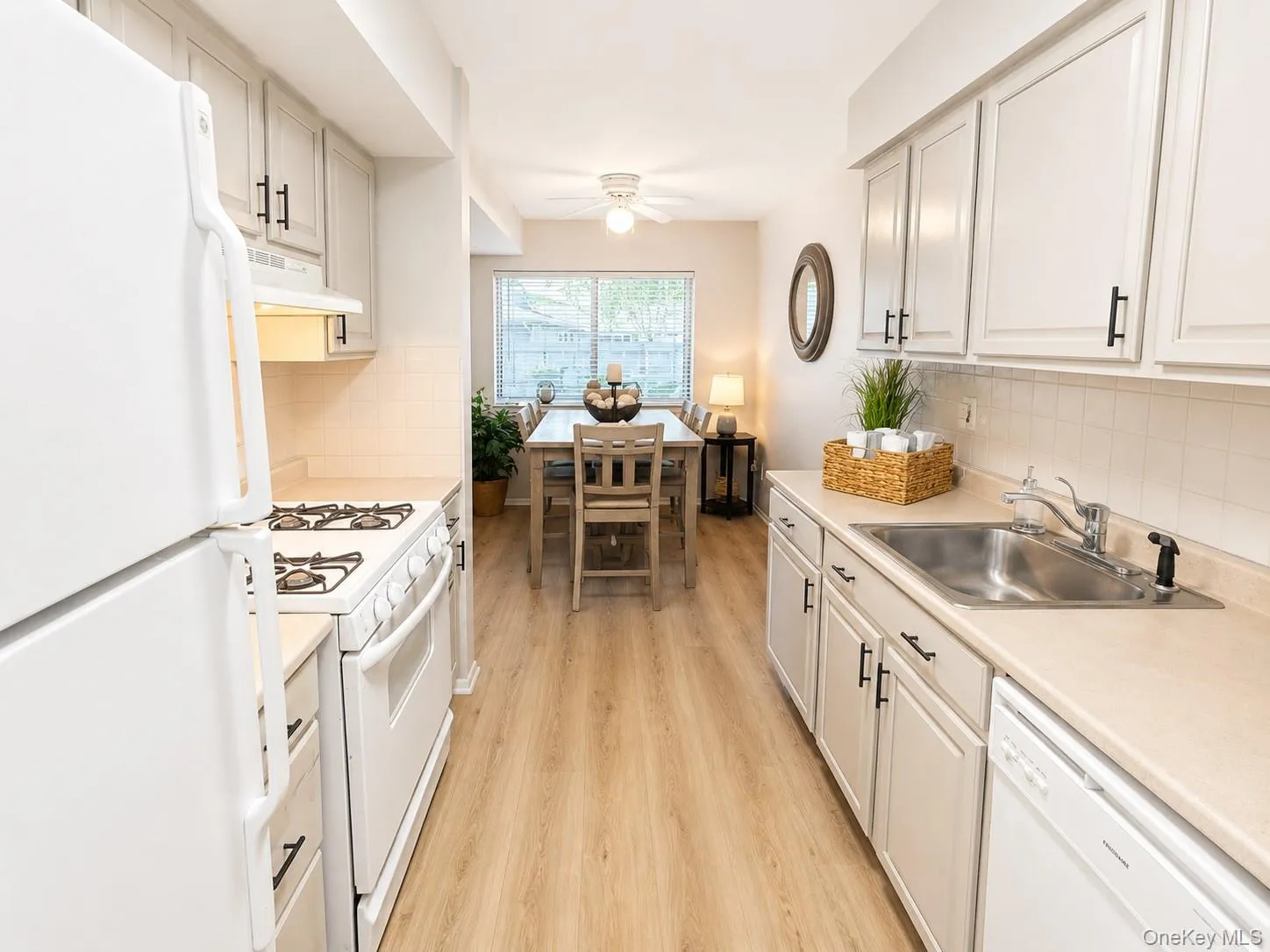 107 Storm Drive, Islip, NY, 2 Bedrooms Bedrooms, 5 Rooms Rooms,1 BathroomBathrooms,Residential,For Rent,Storm,0,KEY975350 107 Storm Drive, Islip, NY, 2 Bedrooms Bedrooms, 5 Rooms Rooms,1 BathroomBathrooms,Residential,For Rent,Storm,0,KEY975350
