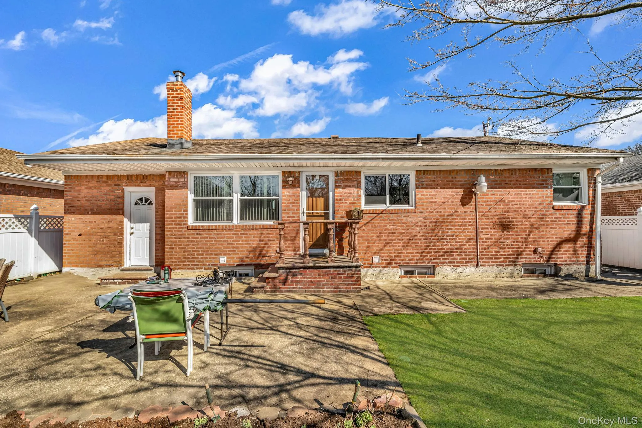 600 Astor Street, Hempstead, NY, 3 Bedrooms Bedrooms, 6 Rooms Rooms,3 BathroomsBathrooms,Residential,For Rent,Astor,0,975351 600 Astor Street, Hempstead, NY, 3 Bedrooms Bedrooms, 6 Rooms Rooms,3 BathroomsBathrooms,Residential,For Rent,Astor,0,975351