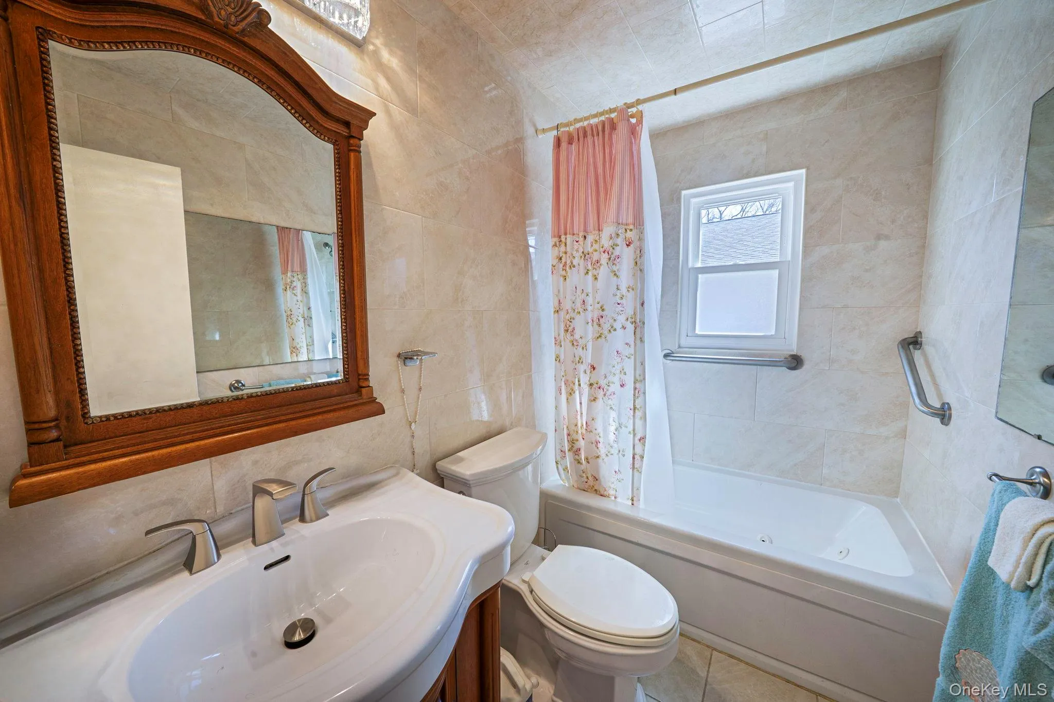 600 Astor Street, Hempstead, NY, 3 Bedrooms Bedrooms, 6 Rooms Rooms,3 BathroomsBathrooms,Residential,For Rent,Astor,0,975351 600 Astor Street, Hempstead, NY, 3 Bedrooms Bedrooms, 6 Rooms Rooms,3 BathroomsBathrooms,Residential,For Rent,Astor,0,975351